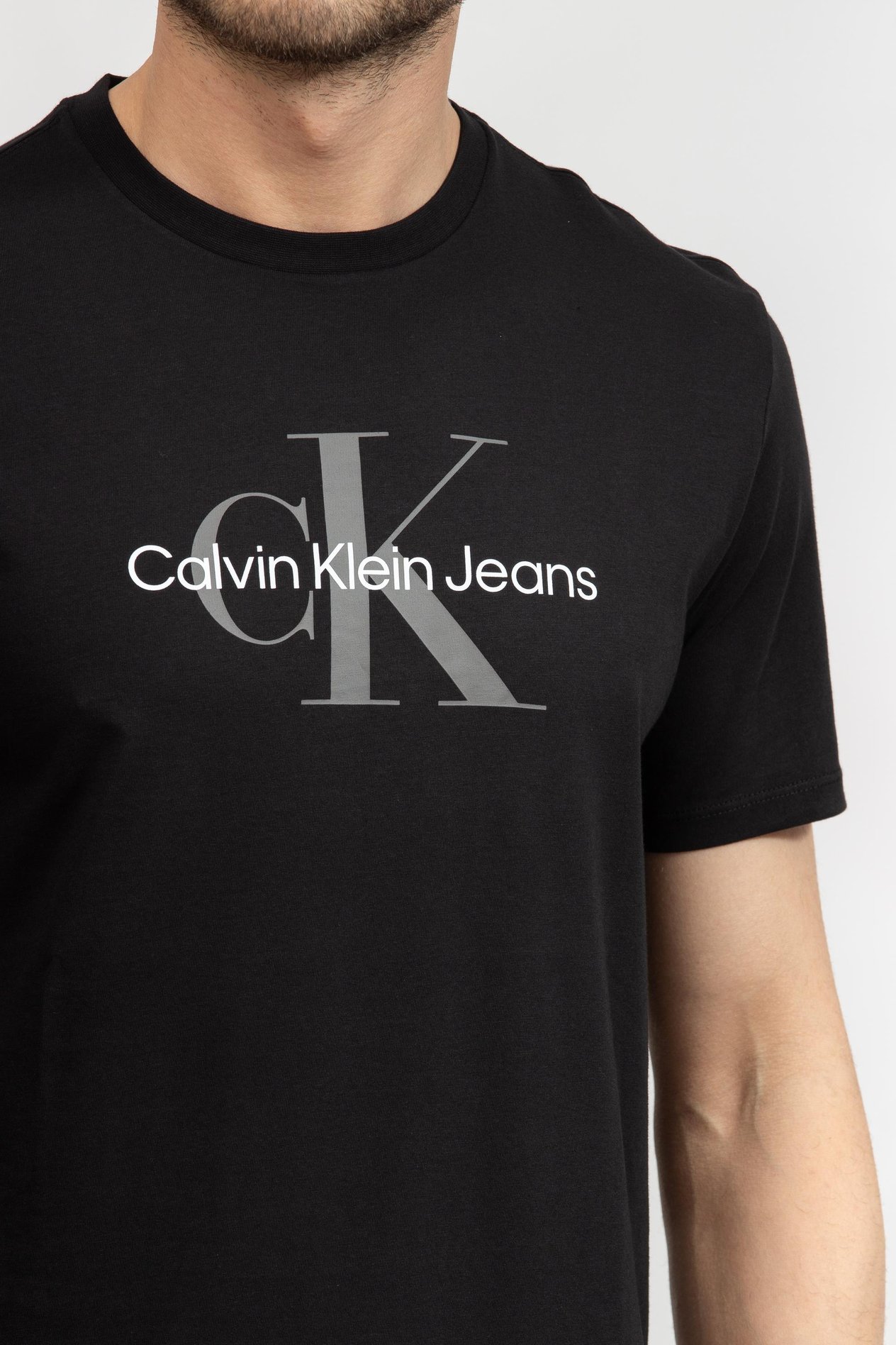 calvin-klein-erkek-bisiklet-yaka-t-shi--4987-.jpg
