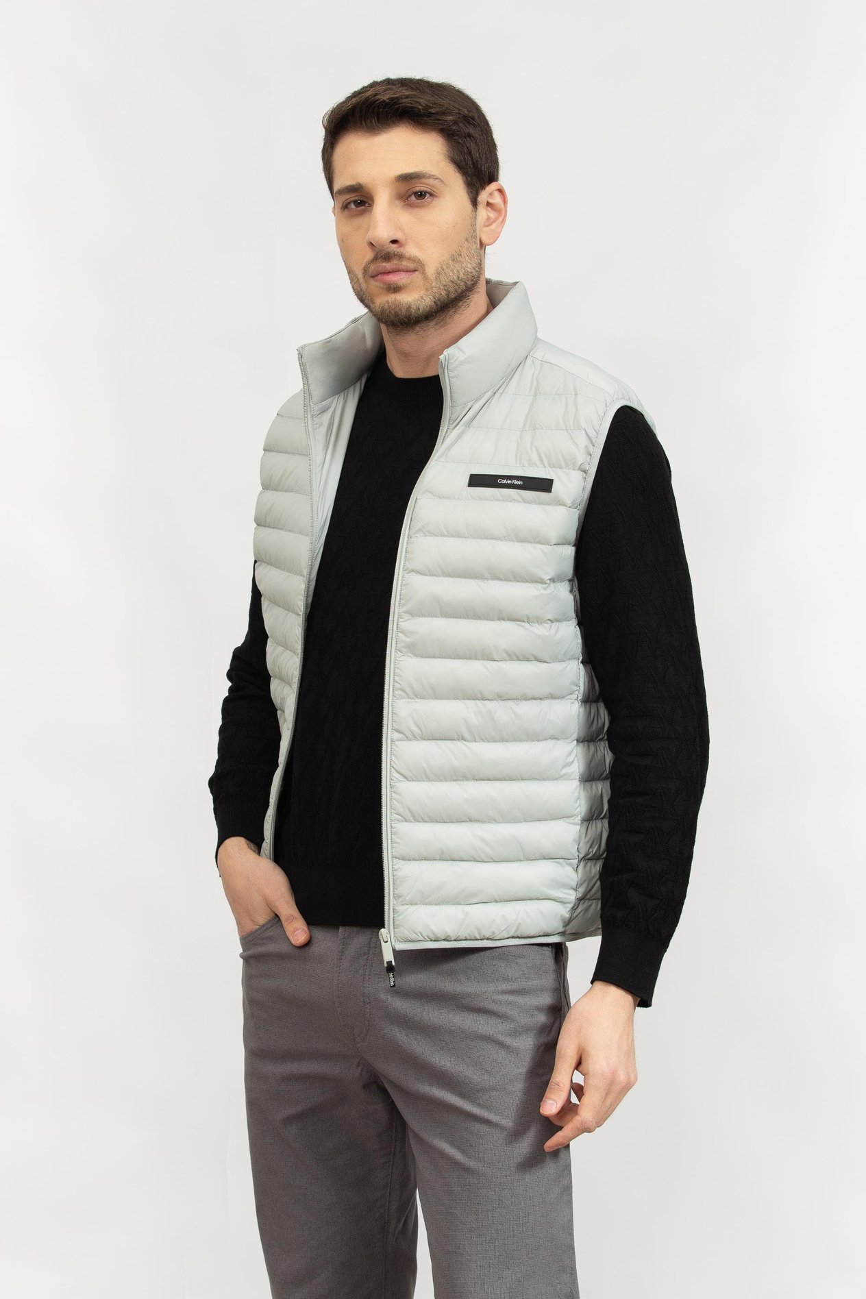 calvin-klein-erkek-yelek-a3-54b.jpg