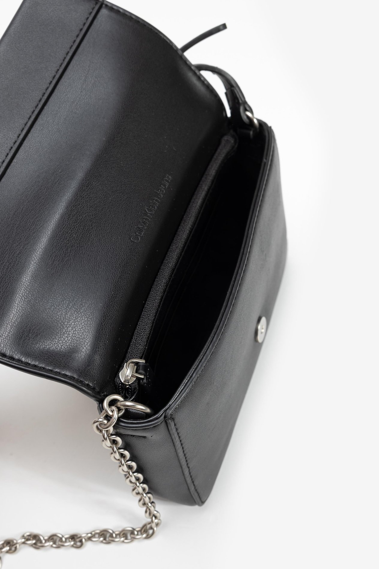 calvin-klein-kadin-mini-omuz-cantasi-d77777.jpg