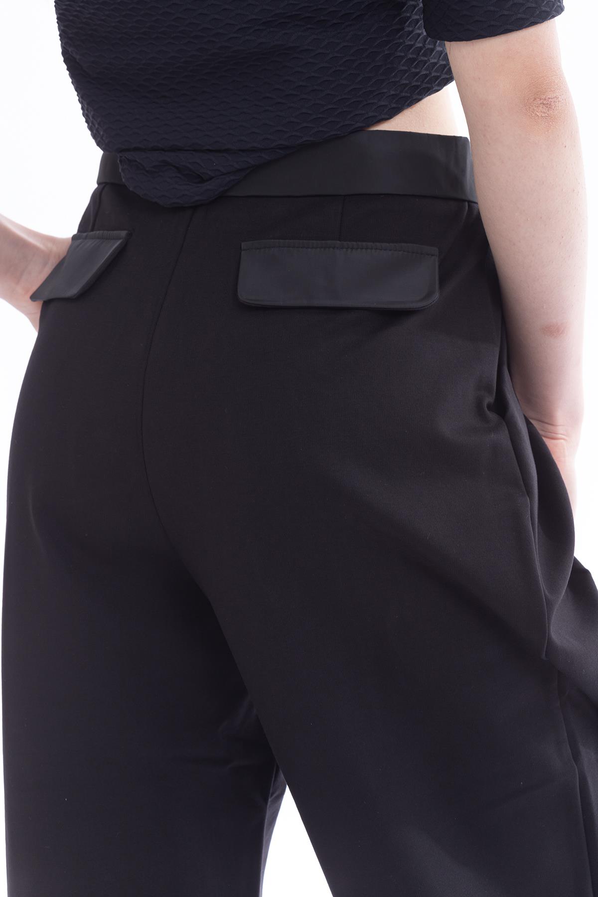 Emporio Armani Bol Kesim Kadın Pantolon
