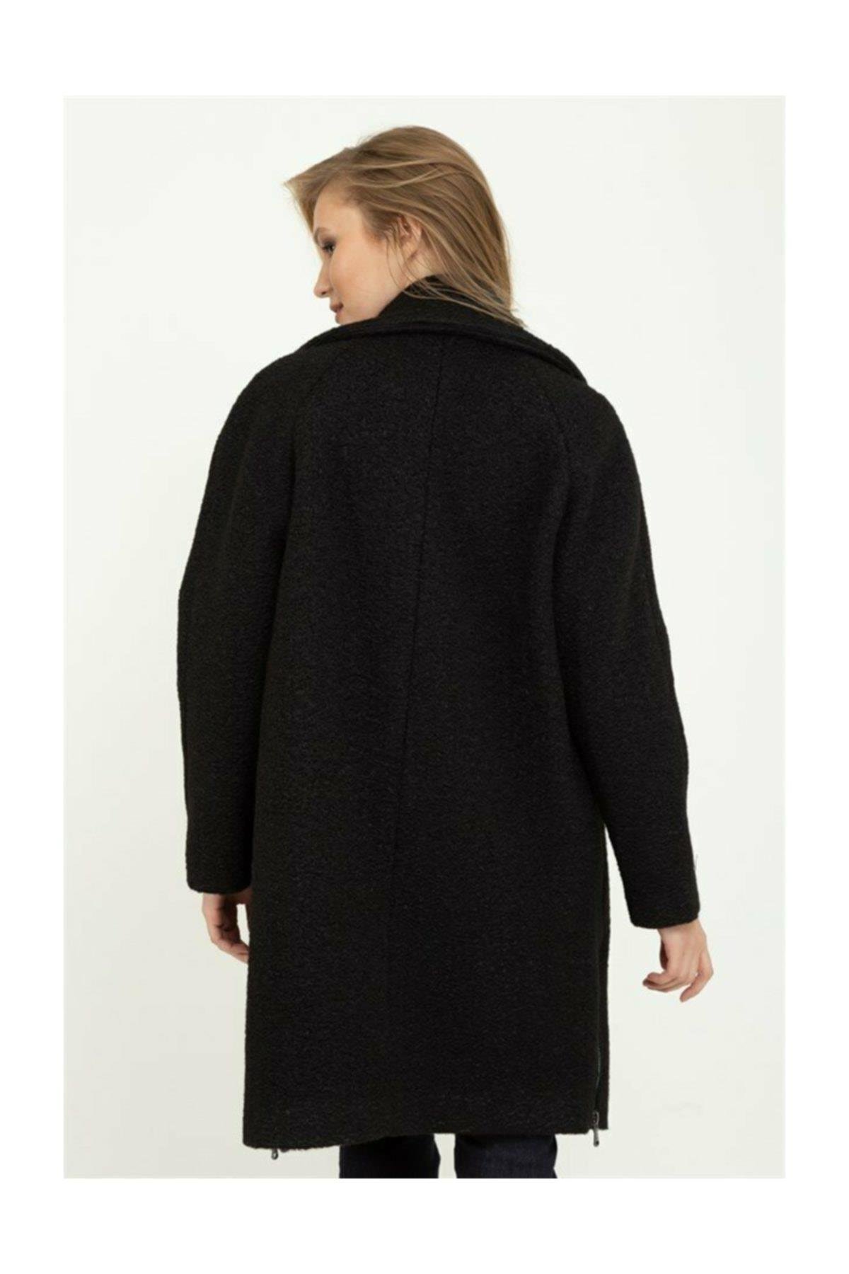 Emporio Armani Kadın Kaban