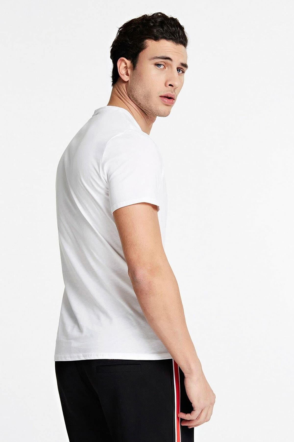 Guess CN SS Original Logo Tee  Erkek Bisiklet Yaka Kısa Kollu T-Shirt