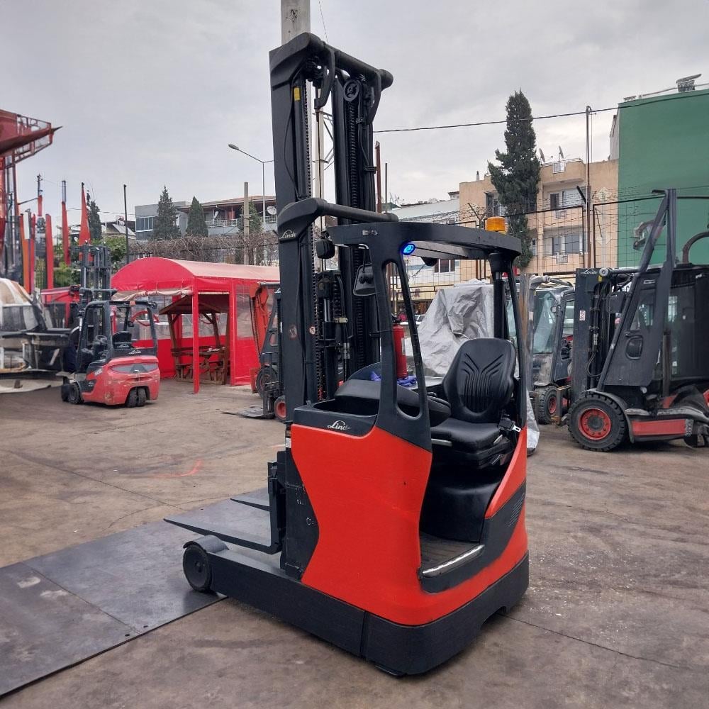 2015 Model LINDE R16B-1120  Reach Truck (F1.4471) 