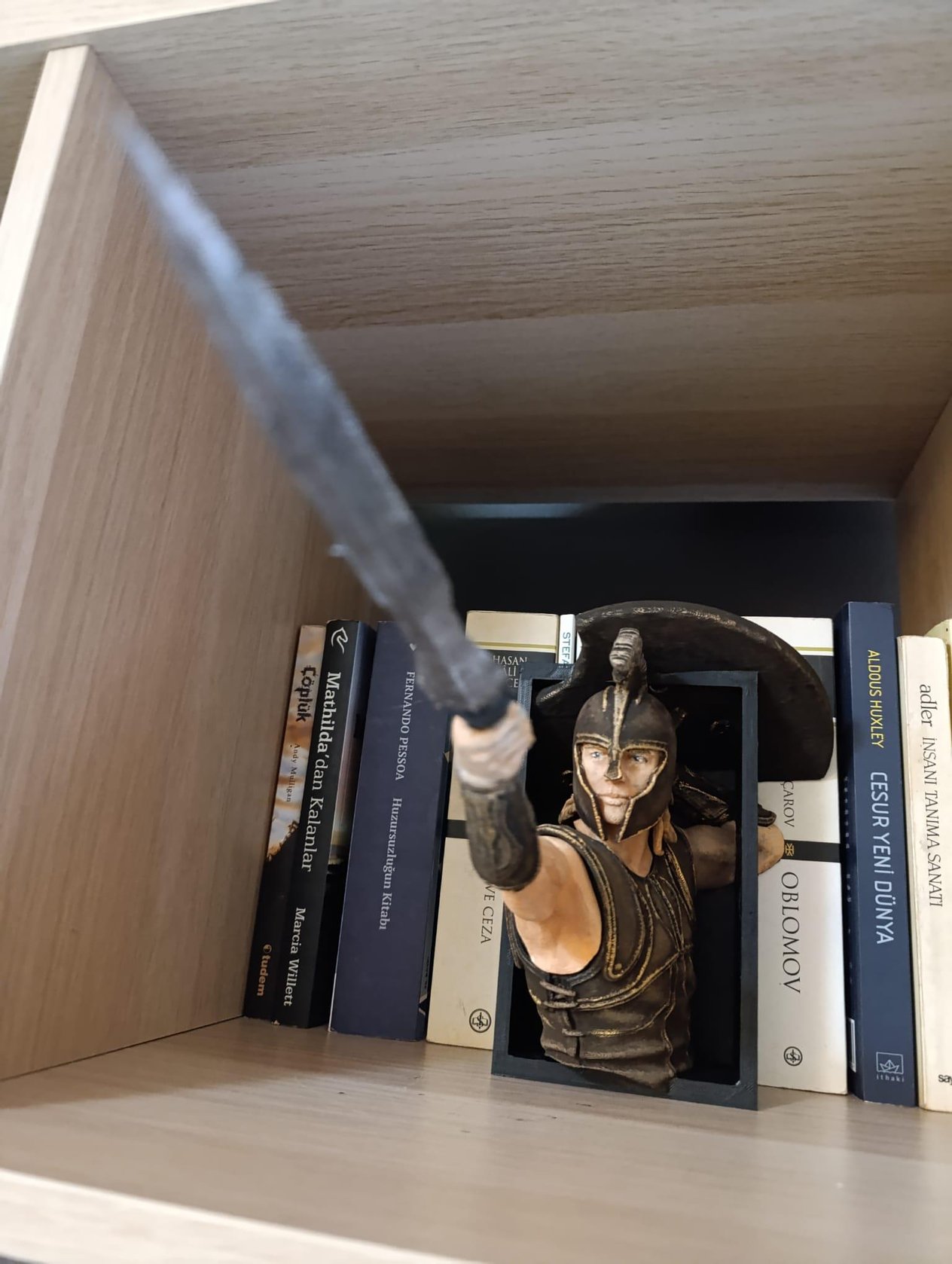 Book Nook Achilles
