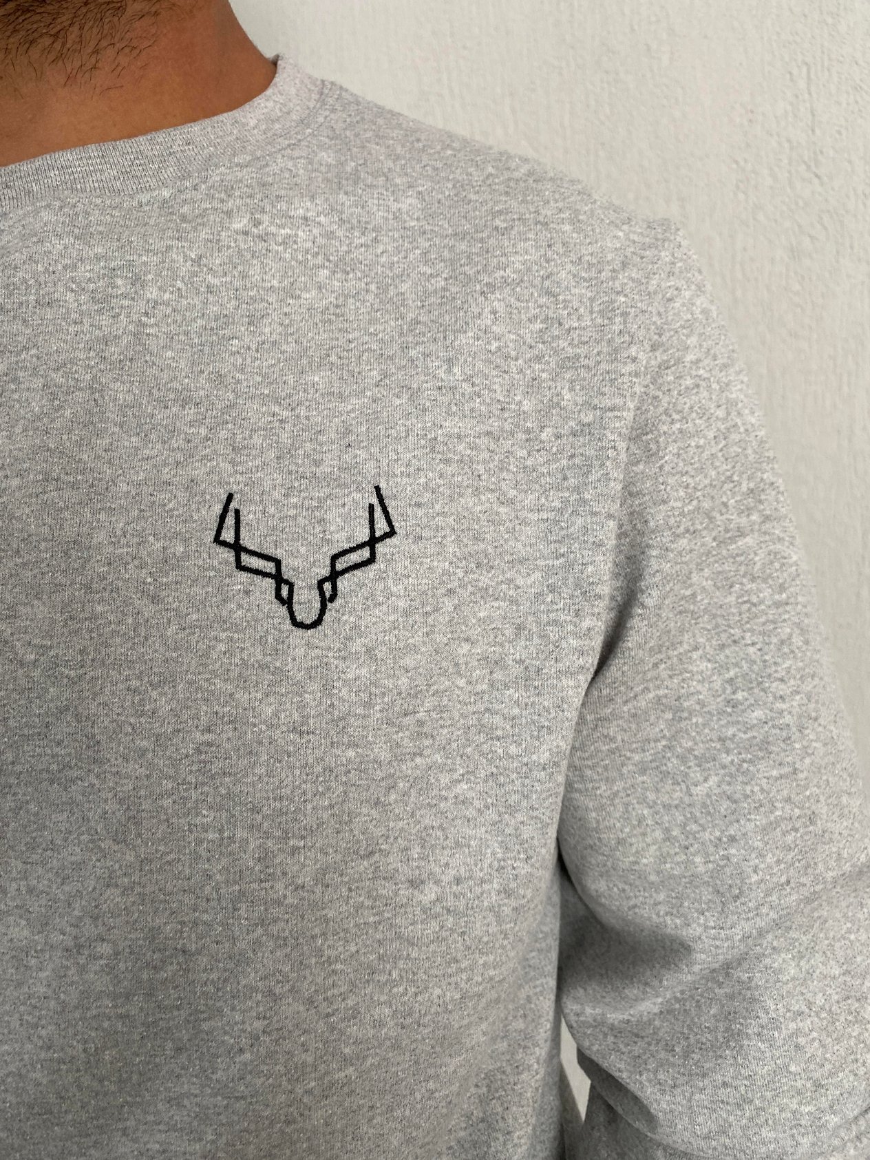 Geyik Nakışlı Sweatshirt