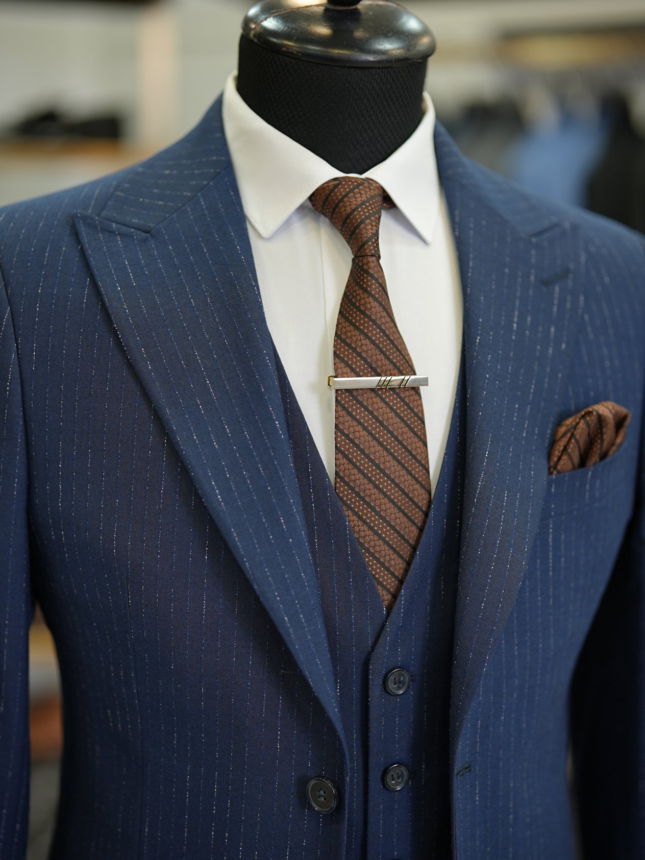 Erkek Çizgili Takım Elbise Kırlangıç Yaka İtalyan Stil Slim Fit Ceket Yelek Pantolon-Koyu - Lacivert
