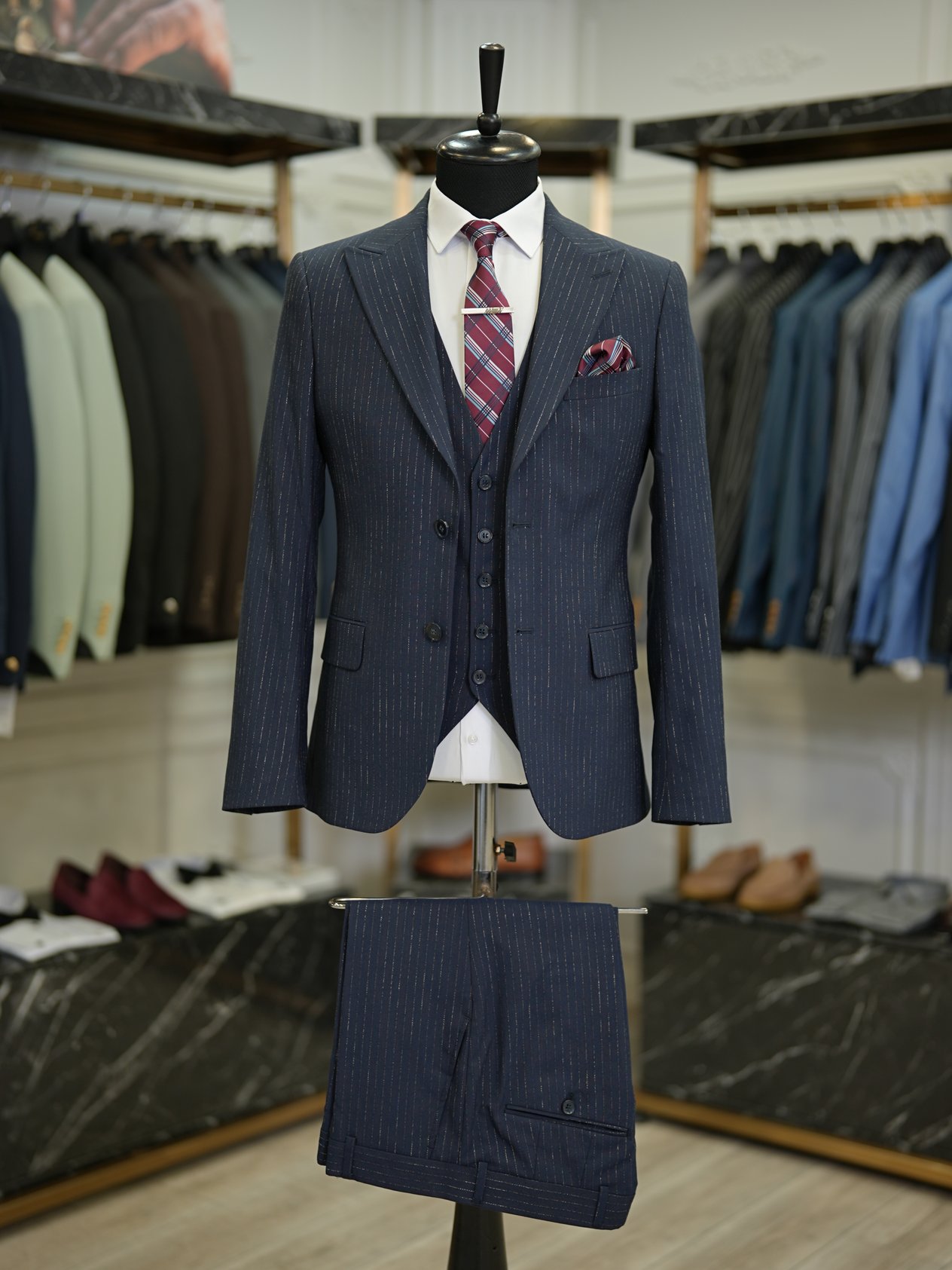 Erkek Çizgili Takım Elbise Kırlangıç Yaka İtalyan Stil Slim Fit Ceket Yelek Pantolon-Koyu - Koyu Lacivert