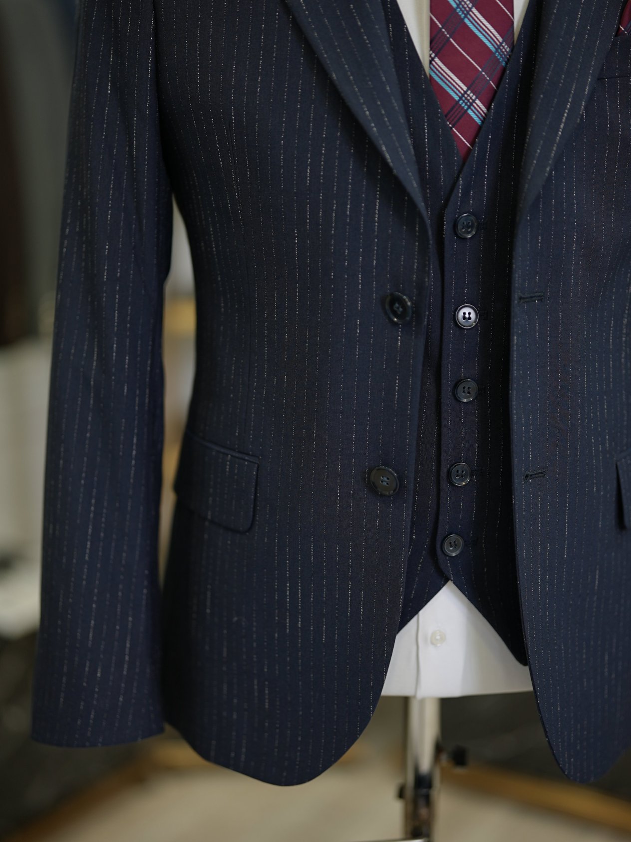 Erkek Çizgili Takım Elbise Kırlangıç Yaka İtalyan Stil Slim Fit Ceket Yelek Pantolon-Koyu - Koyu Lacivert