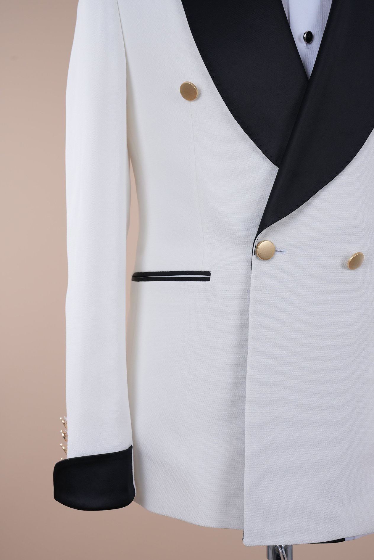 Erkek Kruvaze Şal Yaka Damatlık Kol Manşetli Metal Düğme Slim fit İtalyan Stil Ceket Pantolon Papyon - Krem
