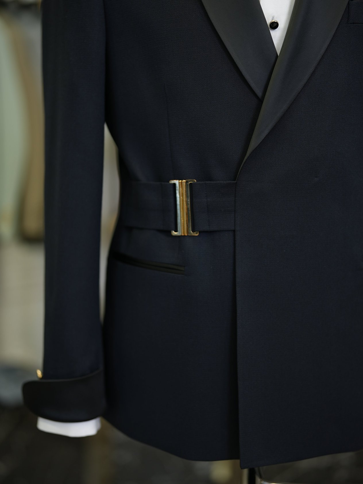 Erkek Kruvaze Smokin Damatlık Gold Toka Şal Yaka İtalyan Stil Slim Fit Ceket Pantolon Papyon - Koyu Lacivert
