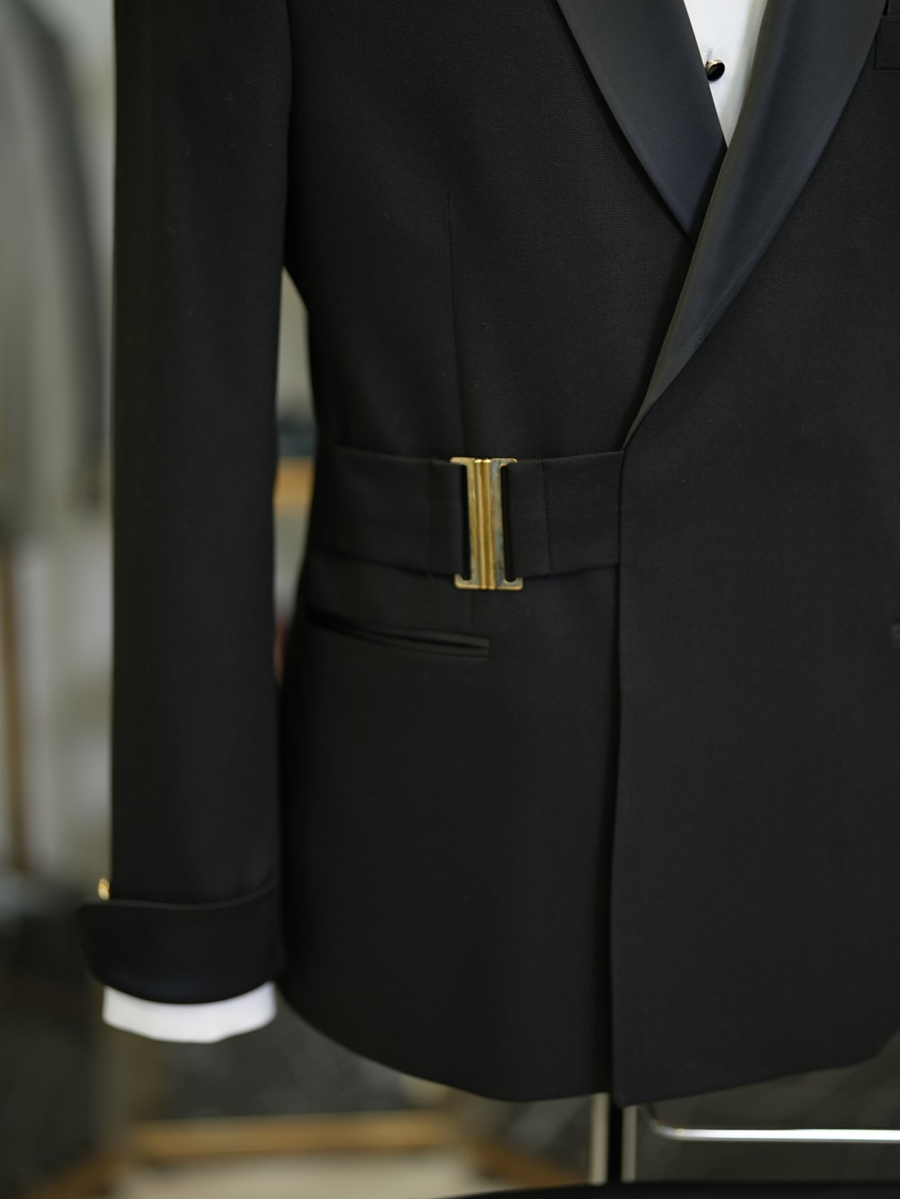 Erkek Kruvaze Smokin Damatlık Gold Toka Şal Yaka İtalyan Stil Slim Fit Ceket Pantolon Papyon - Siyah
