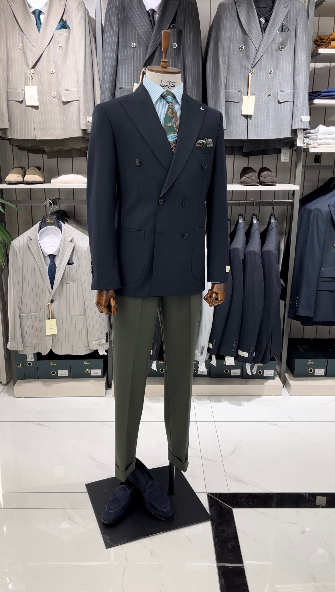 Erkek Premium İtalyan Stil Slim Fit Erkek Punto Dikişli Torba Cepli Yarım Astarlı Kruvaze Ceket - Koyu Lacivert