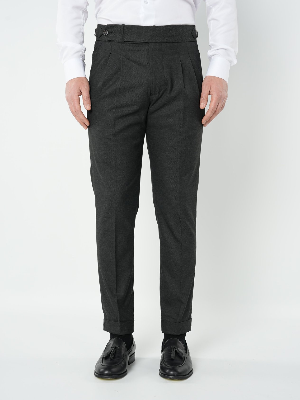 Erkek Slim Fit Yüksek Bel Duble Paça Tokalı  Piliseli Kumaş Pantolon - Füme
