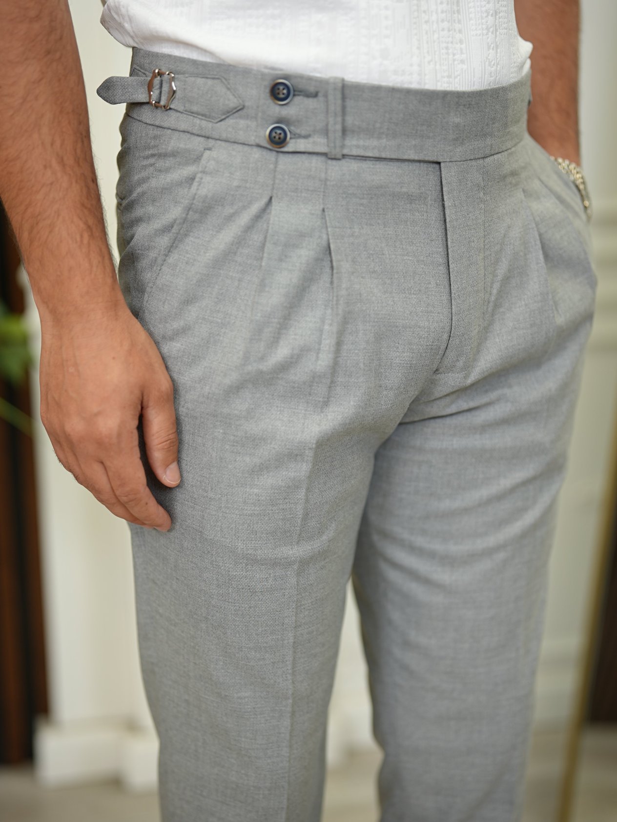 Erkek Slim Fit Yüksek Bel Duble Paça Tokalı  Piliseli Kumaş Pantolon - Gri