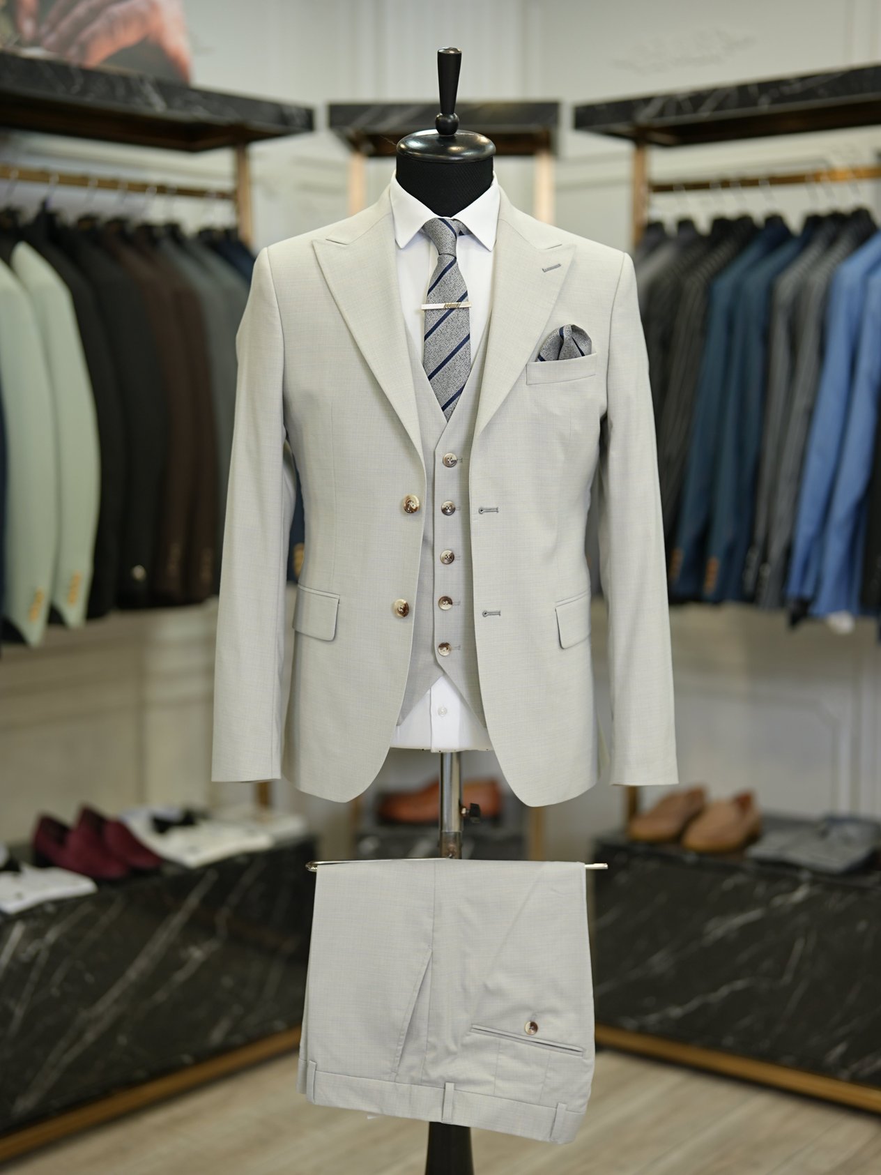 Erkek Takım Elbise Kırlangıç Yaka İtalyan Stil Slim Fit Ceket Yelek Pantolon - Açık gri