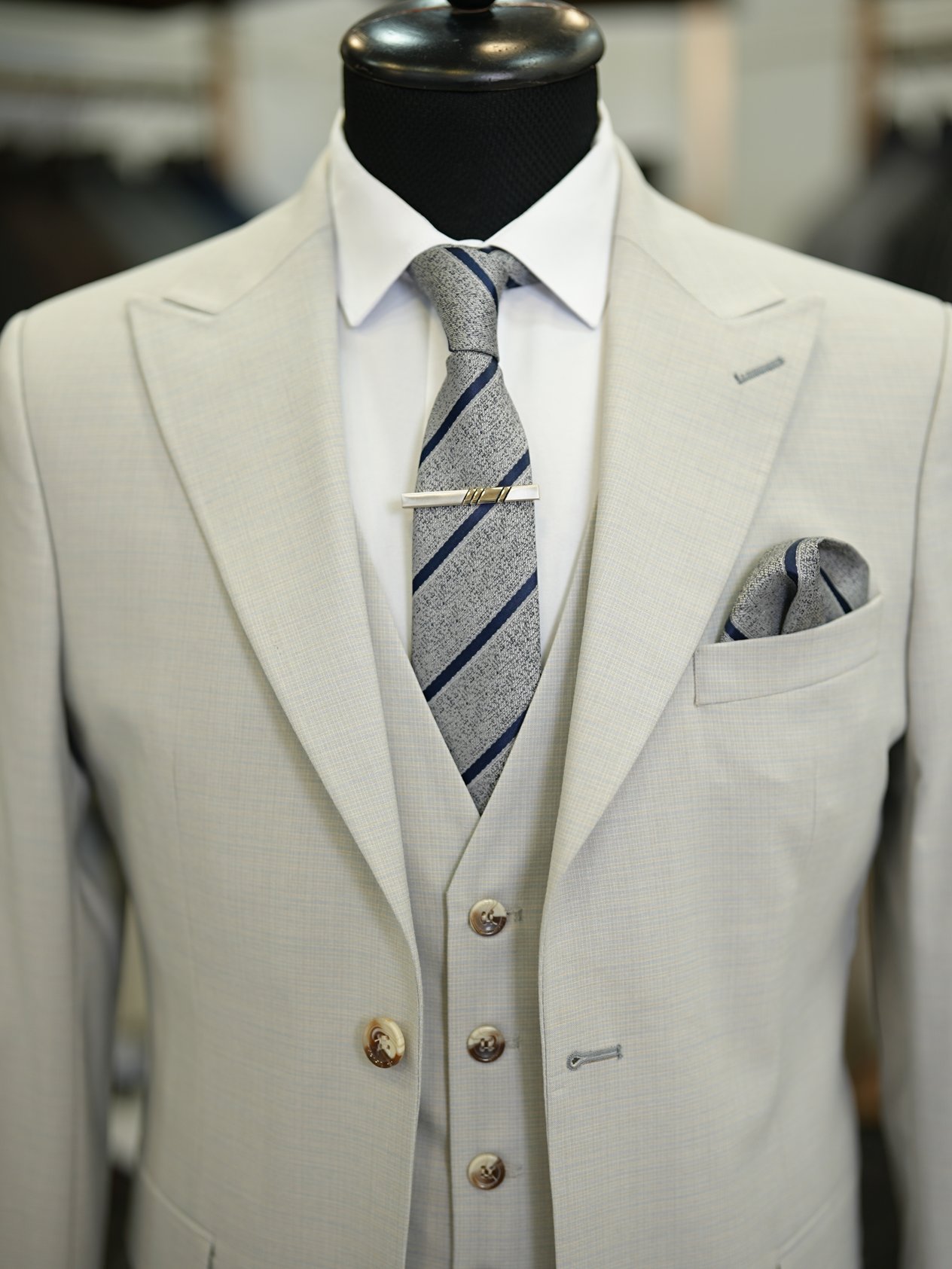 Erkek Takım Elbise Kırlangıç Yaka İtalyan Stil Slim Fit Ceket Yelek Pantolon - Açık gri