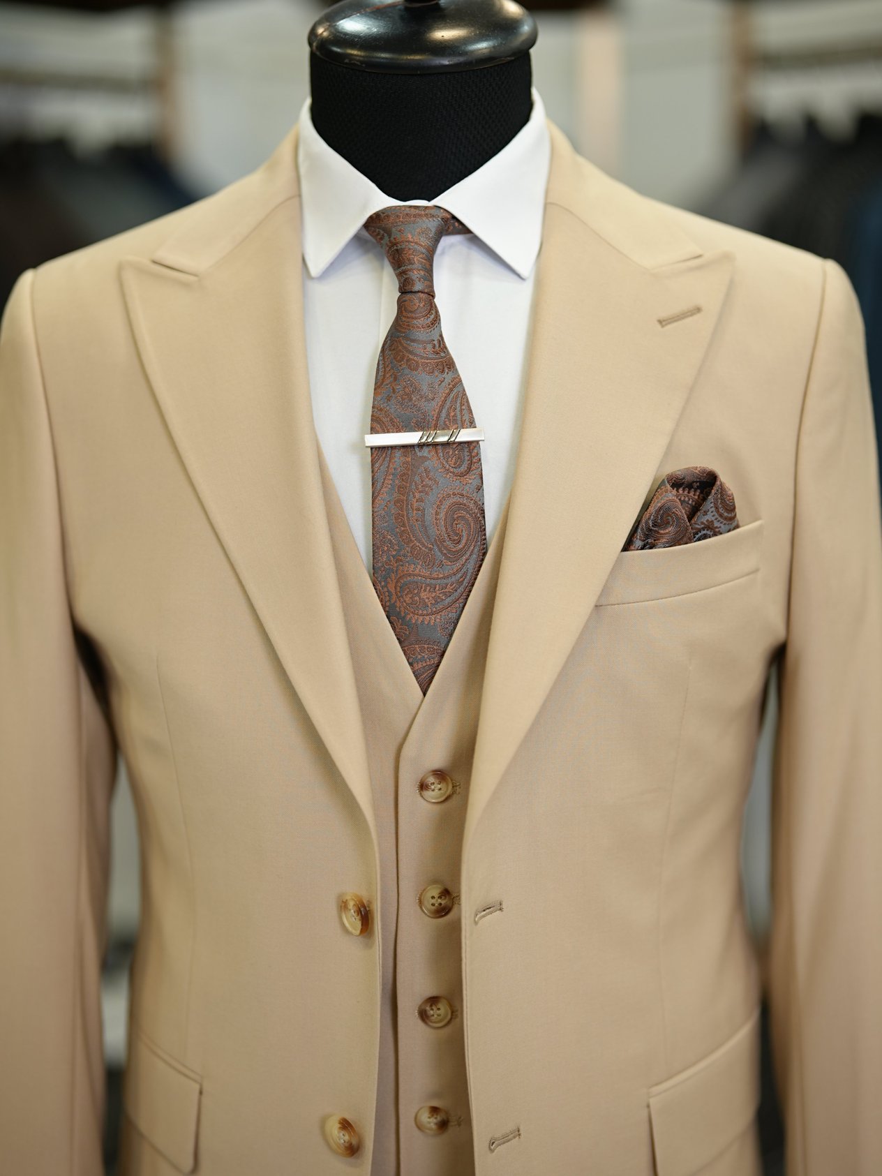Erkek Takım Elbise Kırlangıç Yaka İtalyan Stil Slim Fit Ceket Yelek Pantolon - Krem