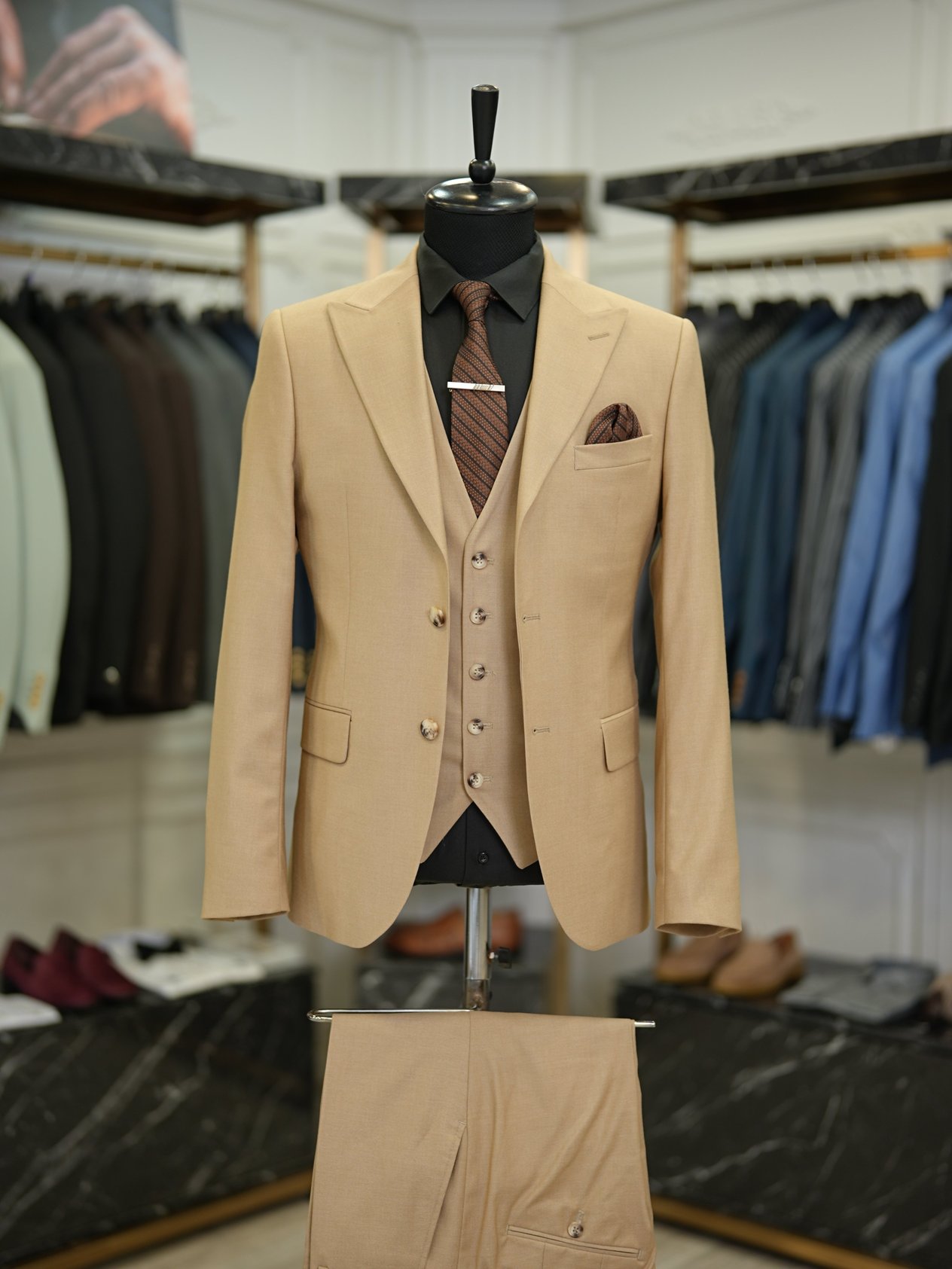 Erkek Takım Elbise Kırlangıç Yaka İtalyan Stil Slim Fit Ceket Yelek Pantolon - Krem