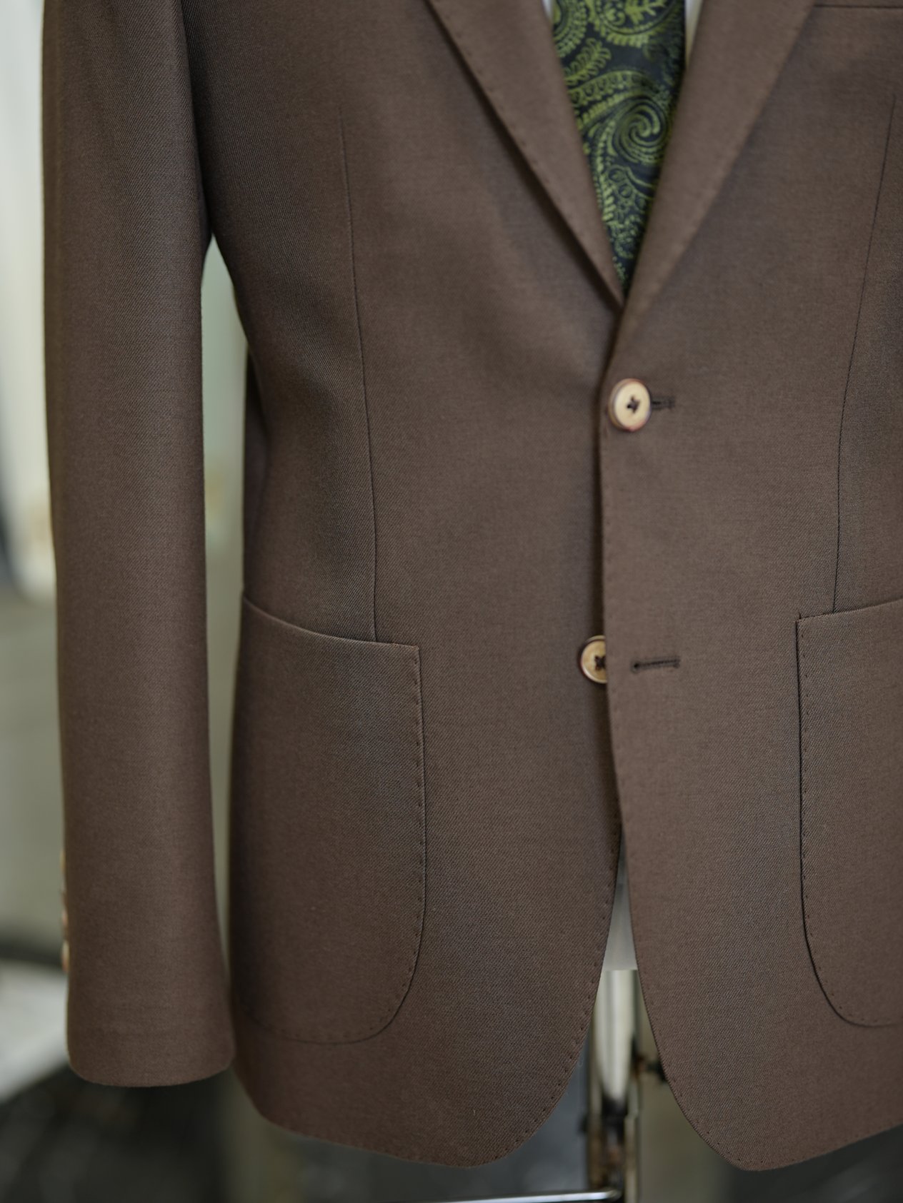 LuxuryYarım Astarlı Kırlangıç Yaka Punto Dikişli Torba Cepli Erkek Slim Fit İtalyan Stil Takım Elbise - Kahve