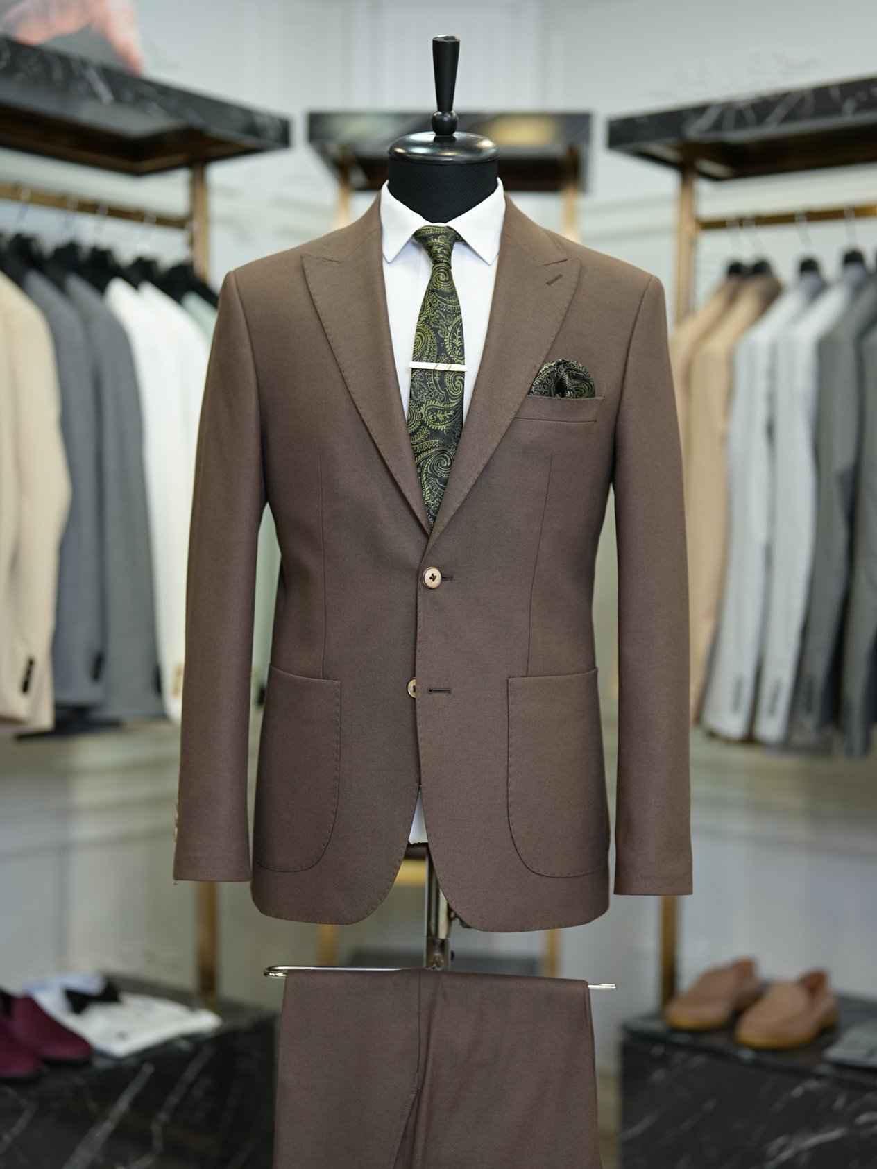 LuxuryYarım Astarlı Kırlangıç Yaka Punto Dikişli Torba Cepli Erkek Slim Fit İtalyan Stil Takım Elbise - Kahve