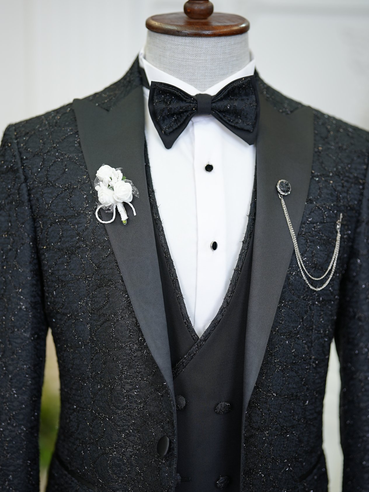 Slim Fit Tuxedo Groom Suit Jacket Vest Trousers Bow Tie - Black
