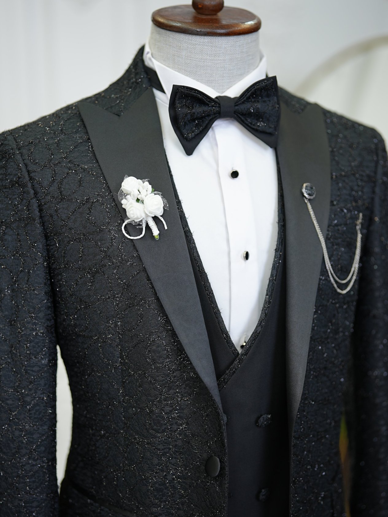 Slim Fit Tuxedo Groom Suit Jacket Vest Trousers Bow Tie - Black