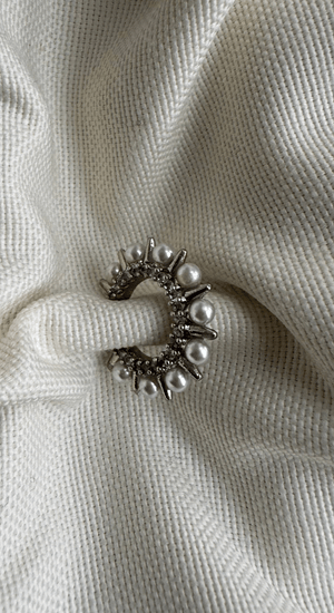 İri İnci Sıralı Yanları Zirkon Taşlı Earcuff (Kıkırdak Küpesi)