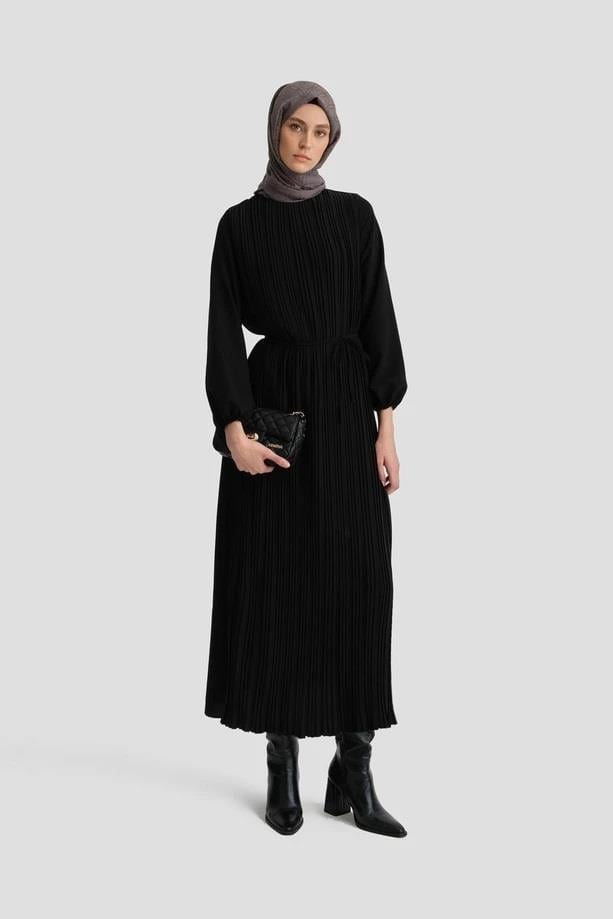 Armine Piliseli Elbise Siyah ORTD9435