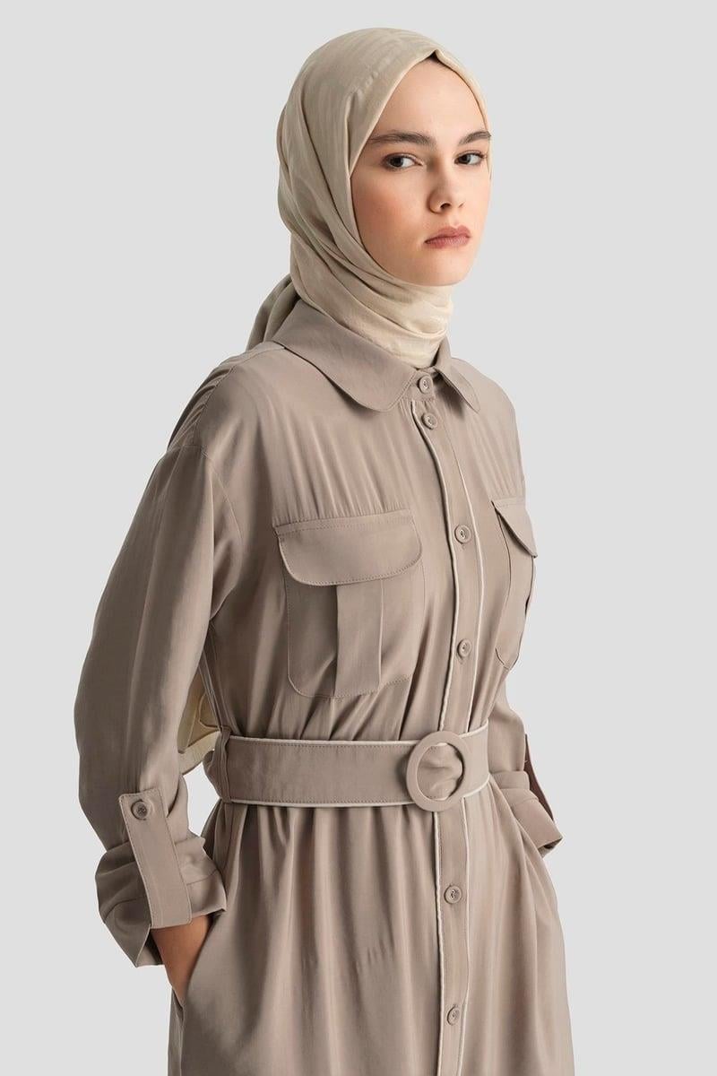 Armine TREND Beli Kemer Detaylı Düğmeli Elbise Vizon 25YT929