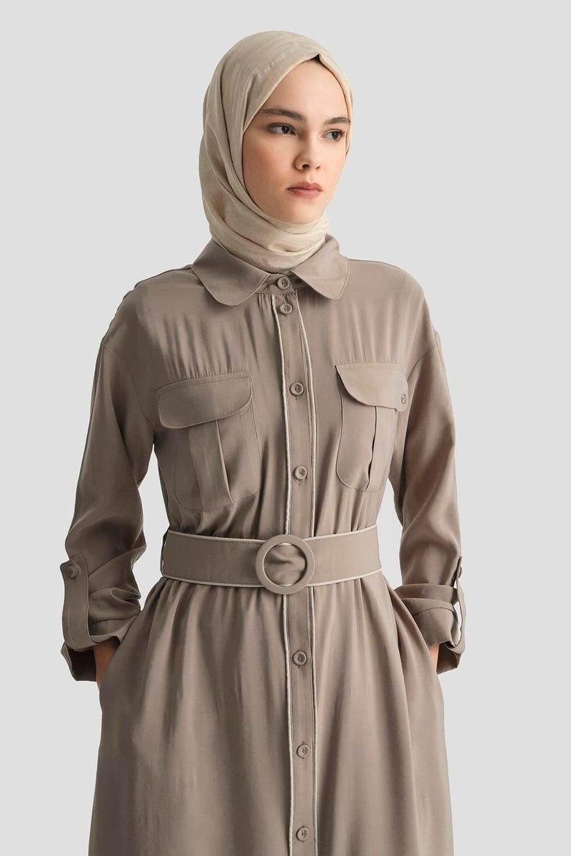 Armine TREND Beli Kemer Detaylı Düğmeli Elbise Vizon 25YT929