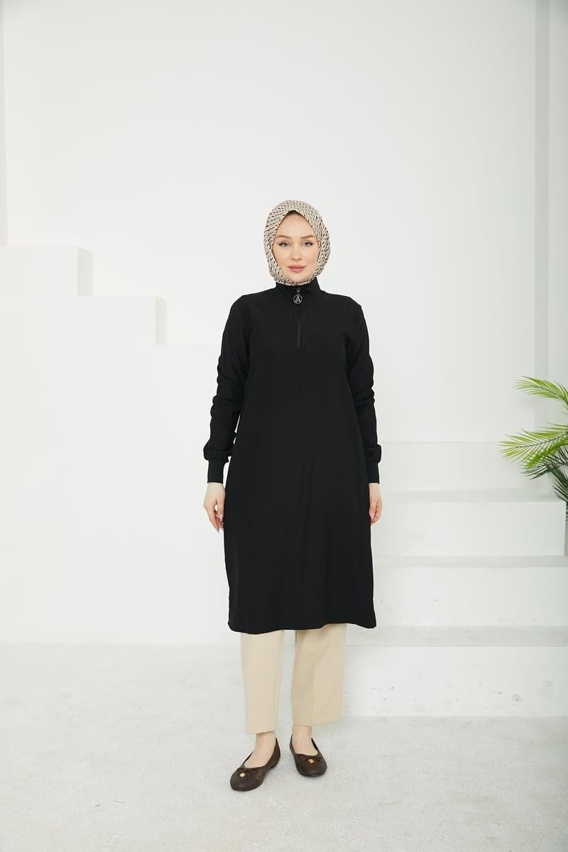 ARMİNE TREND Yarım Fermuarlı Kolları ve Yakası Ribanalı Tunik Siyah 25YT433
