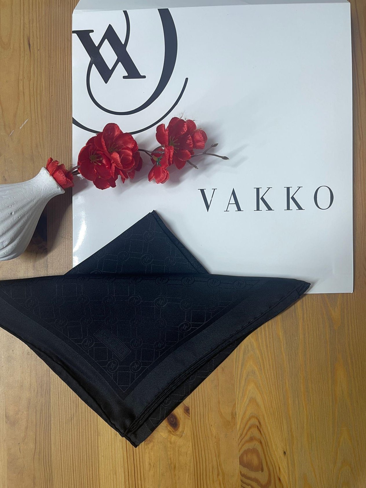 Vakko Jakar İpek Eşarp Siyah