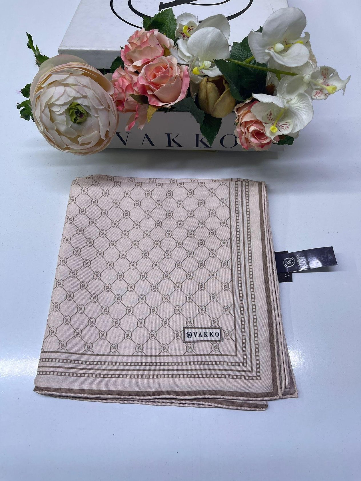 Vakko Özel Seri İpek Eşarp Tivil Pudra