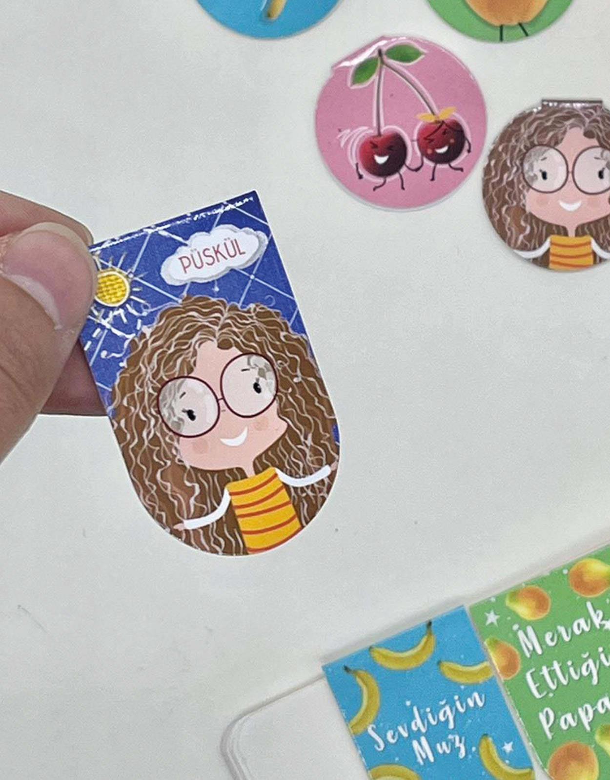 Püskül Mıknatıslı Kitap Ayracı