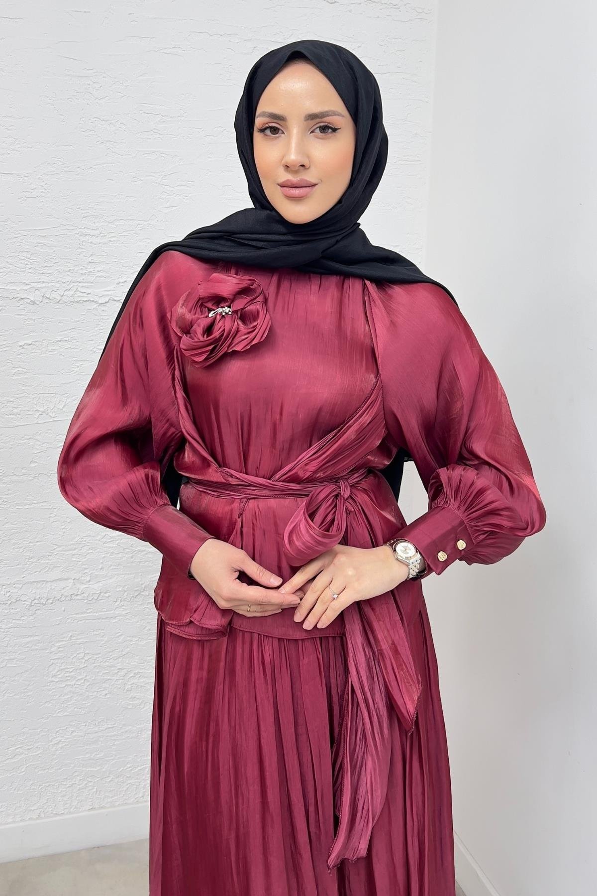TAKIMÇiçek Aksesuarlı Şifon Takım 51027 Bordo