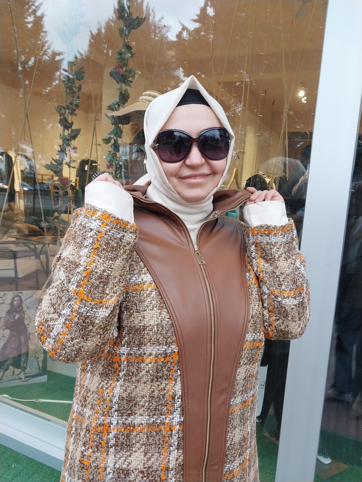 LİSAEXCLUSİVE BLAIR DERİ DETAYLI PANTOLONLU TAKIM TABA 2025