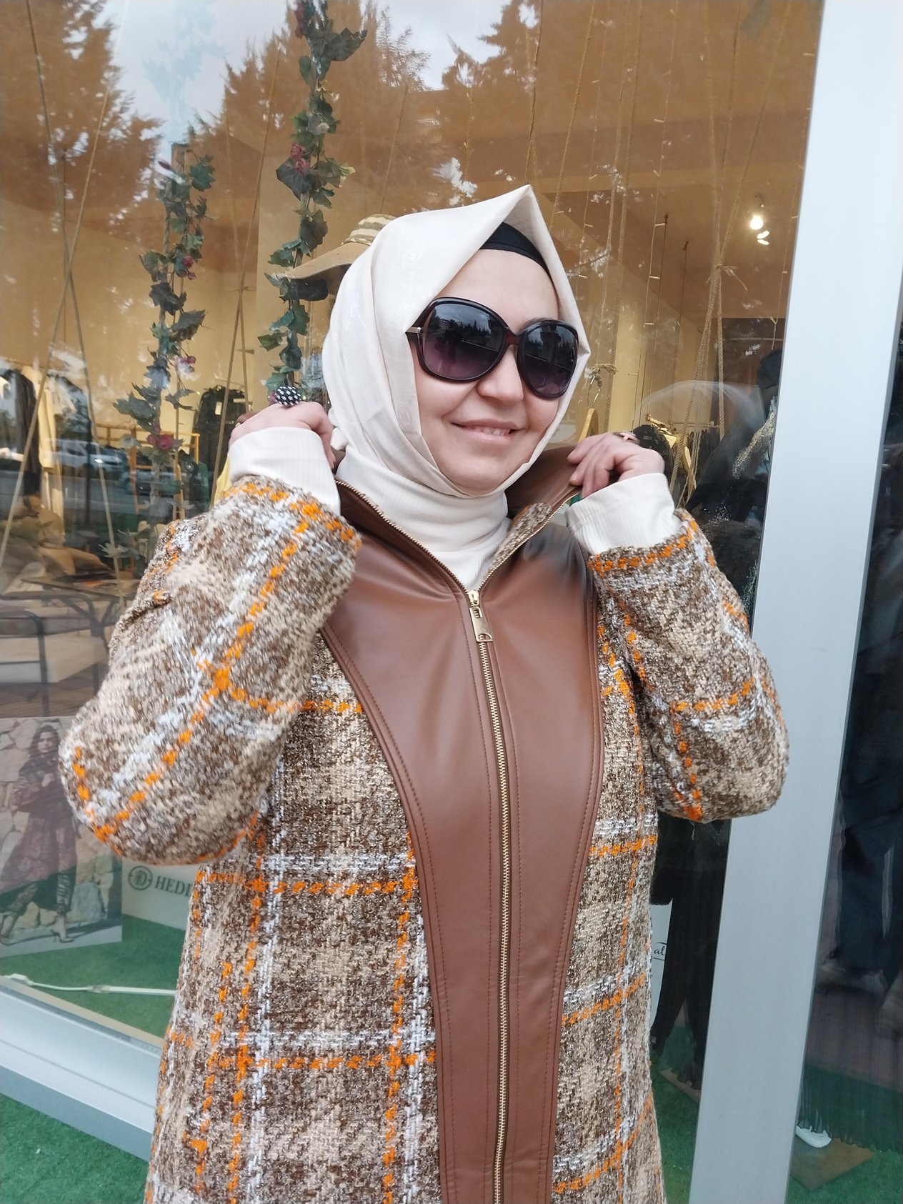 LİSAEXCLUSİVE BLAIR DERİ DETAYLI PANTOLONLU TAKIM TABA 2025