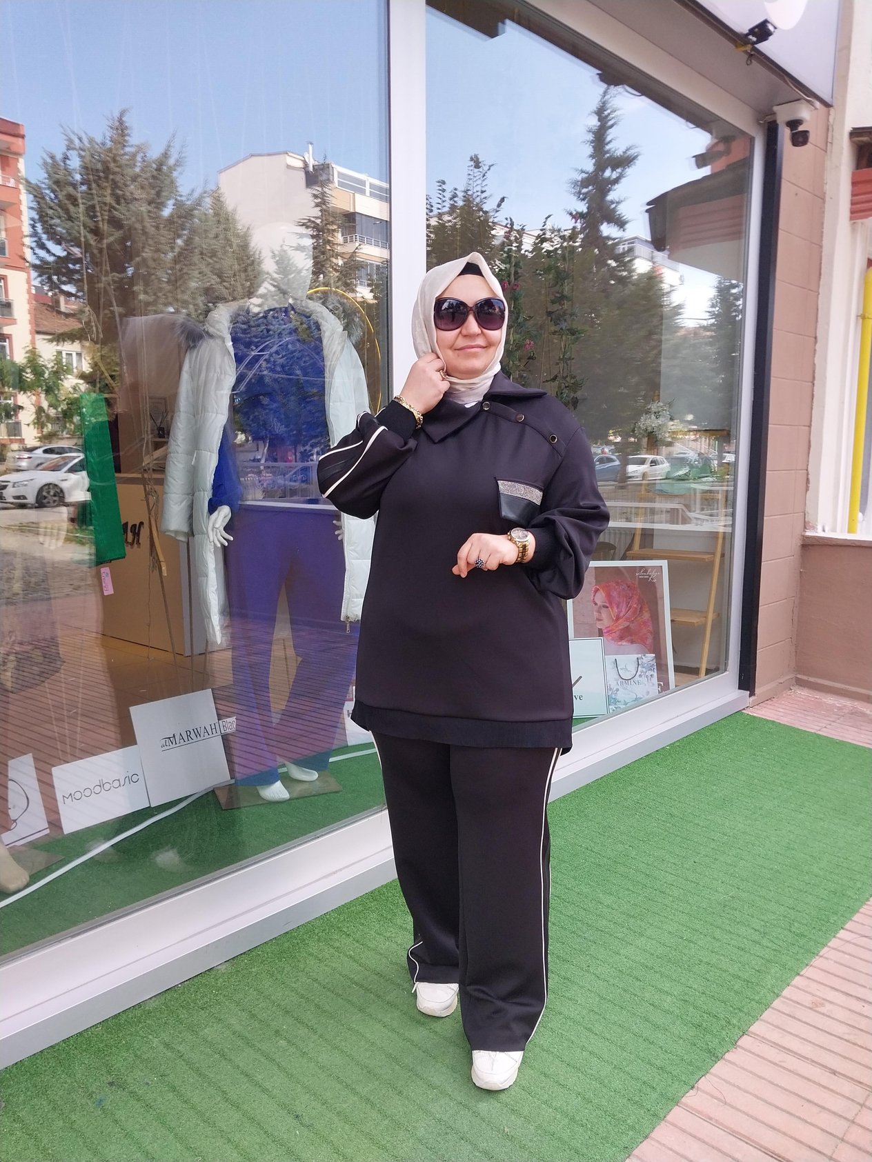 HUKKA DERİ VE TAŞ DETAYLI PANTOLONLU TAKIM SİYAH 23HK1066