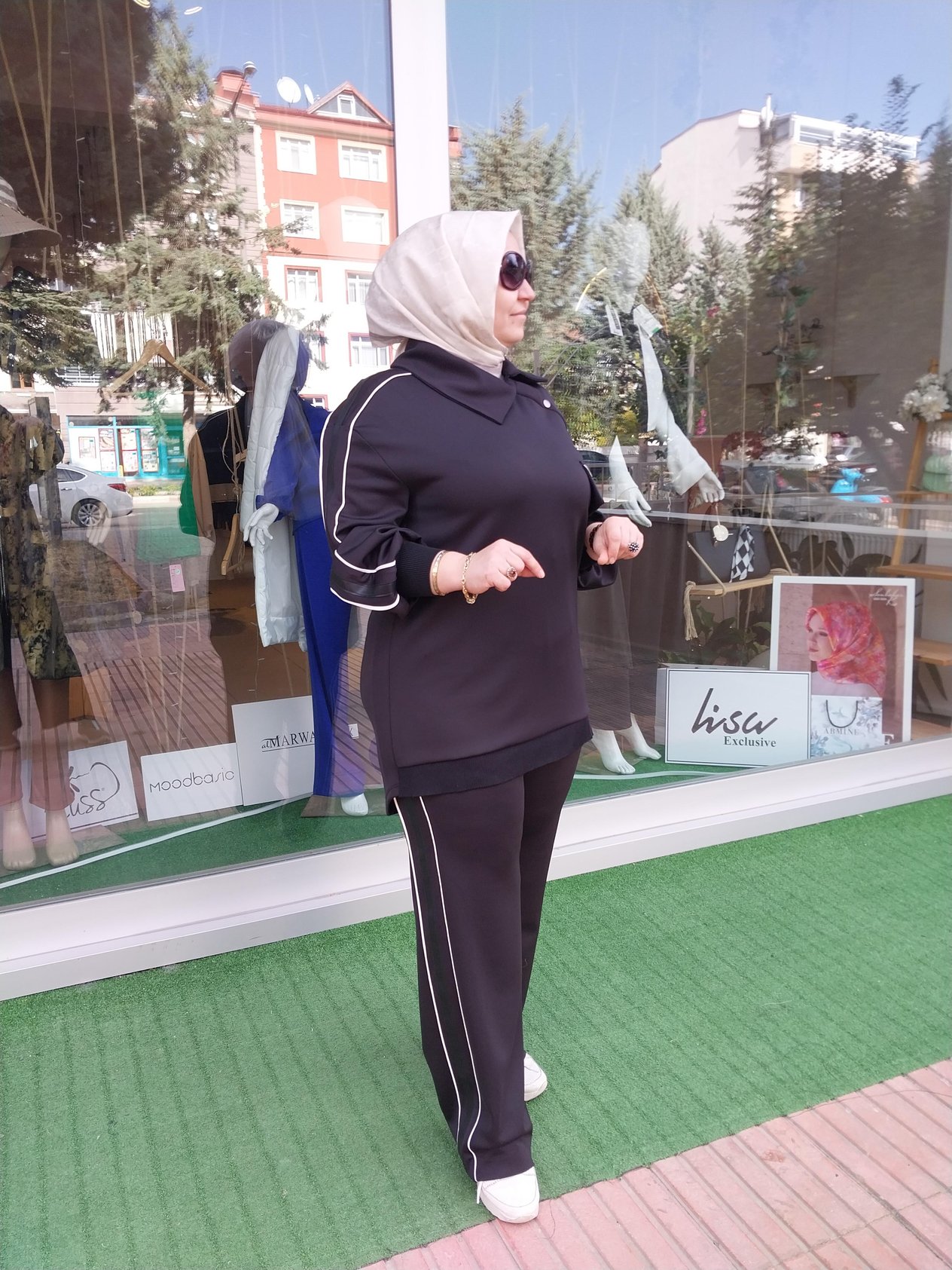 HUKKA DERİ VE TAŞ DETAYLI PANTOLONLU TAKIM SİYAH 23HK1066