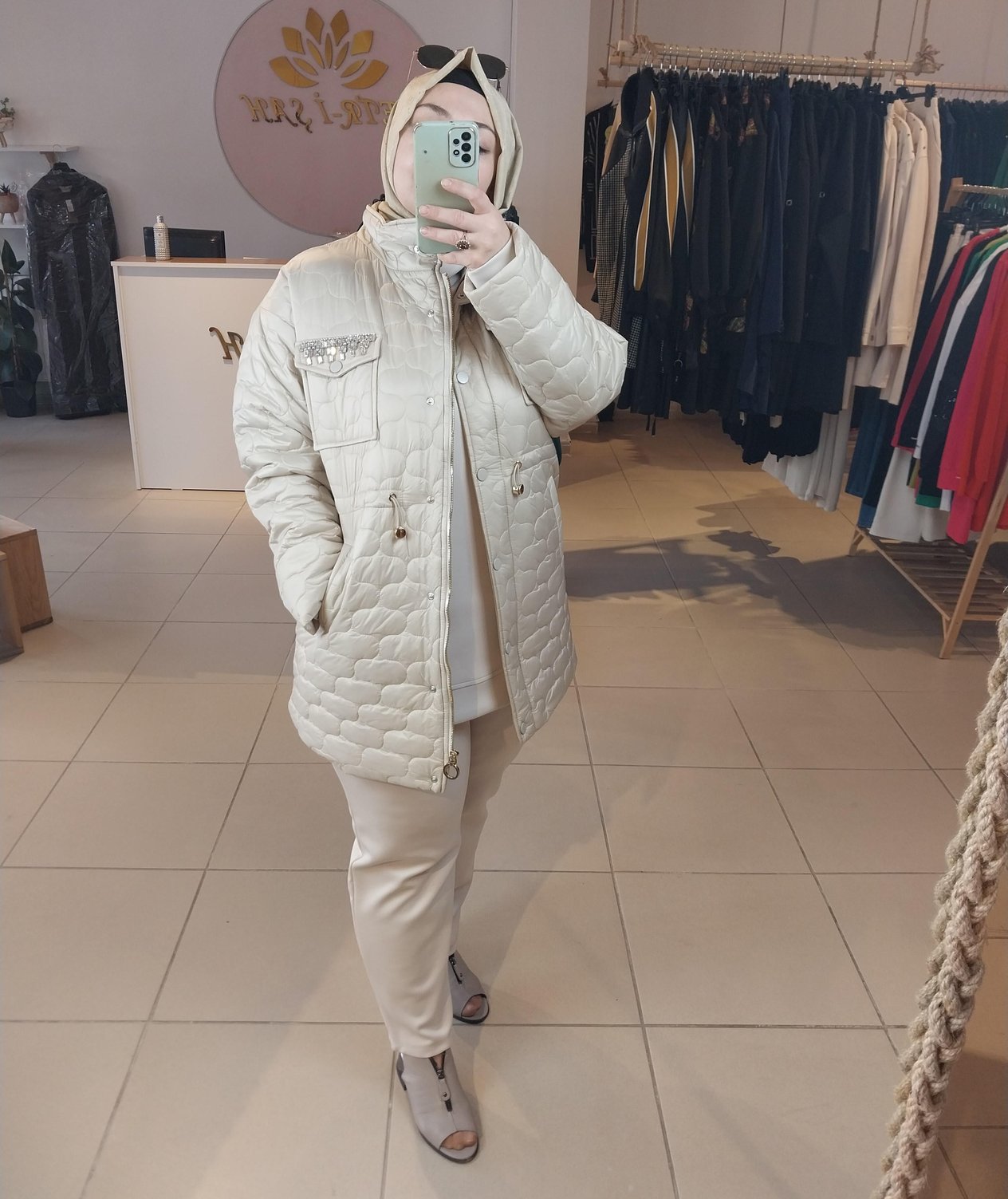MİSSEMRAMİSS İŞLEMELİ CASUAL KAPİTONE MONT BEJ 4142