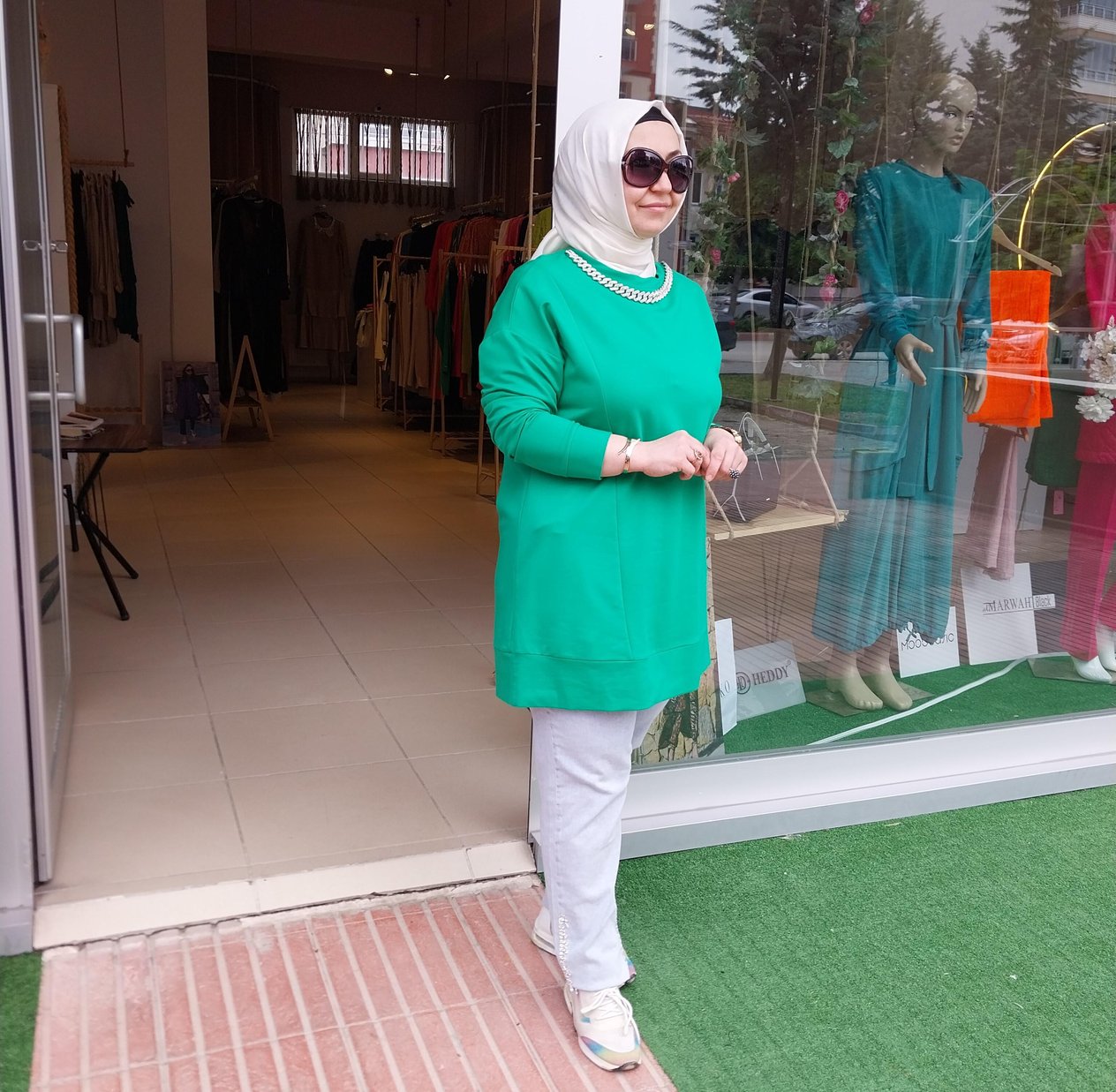 MOODBASİC YAKASI ZİNCİRLİ SWEAT SHİRT YEŞİL MB21.239 