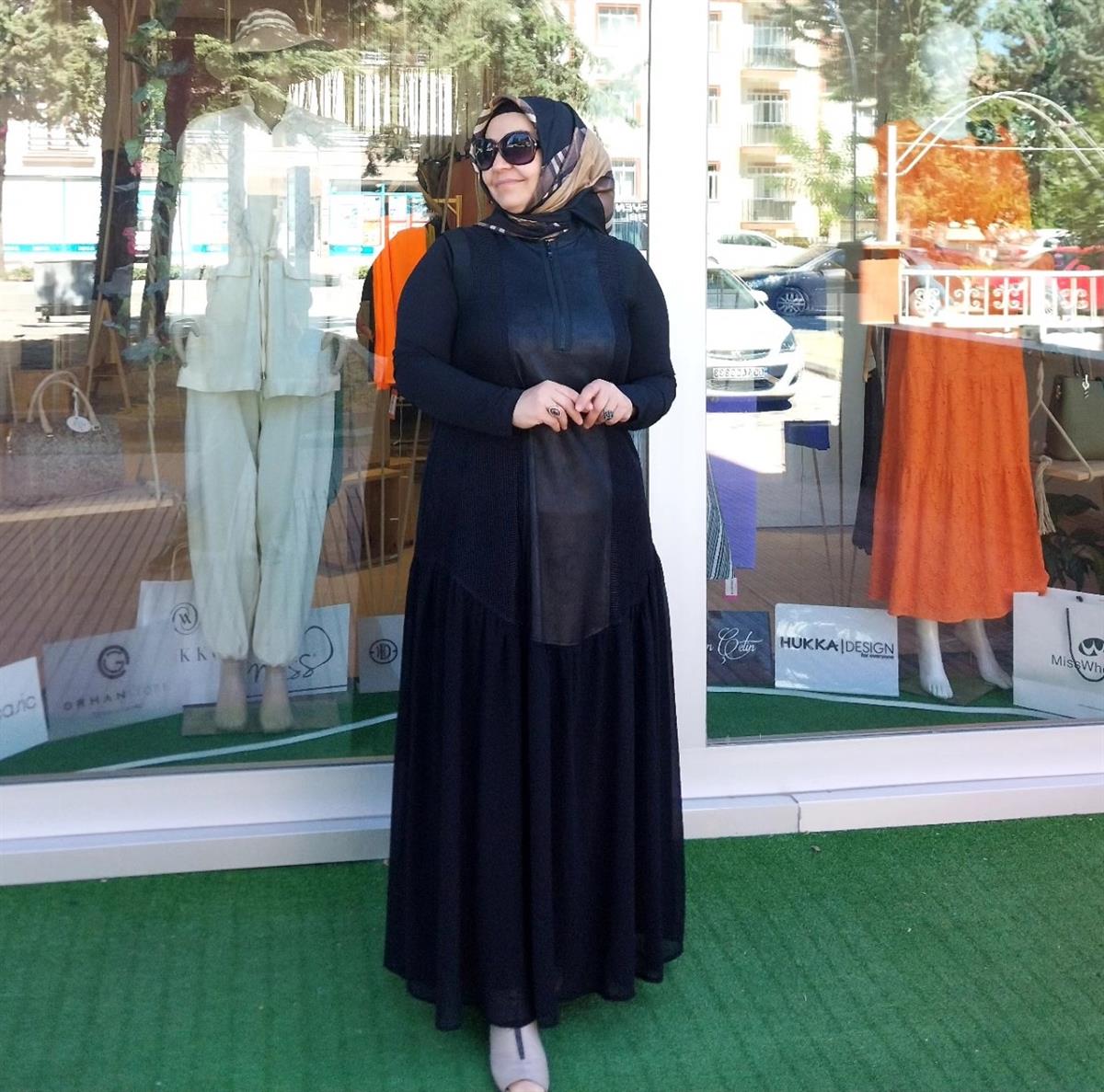 NURCAN ÇETİN KOLSUZ FİLE DETAYLI ELBİSE SİYAH 24603