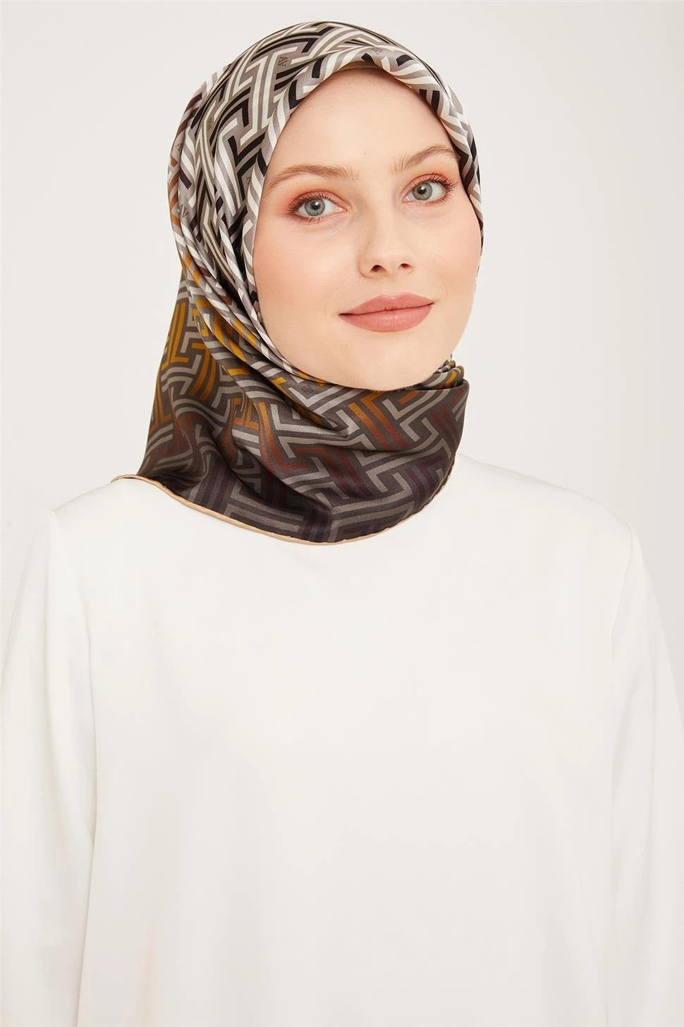 Armine Sura Eşarp 23ka9011 34