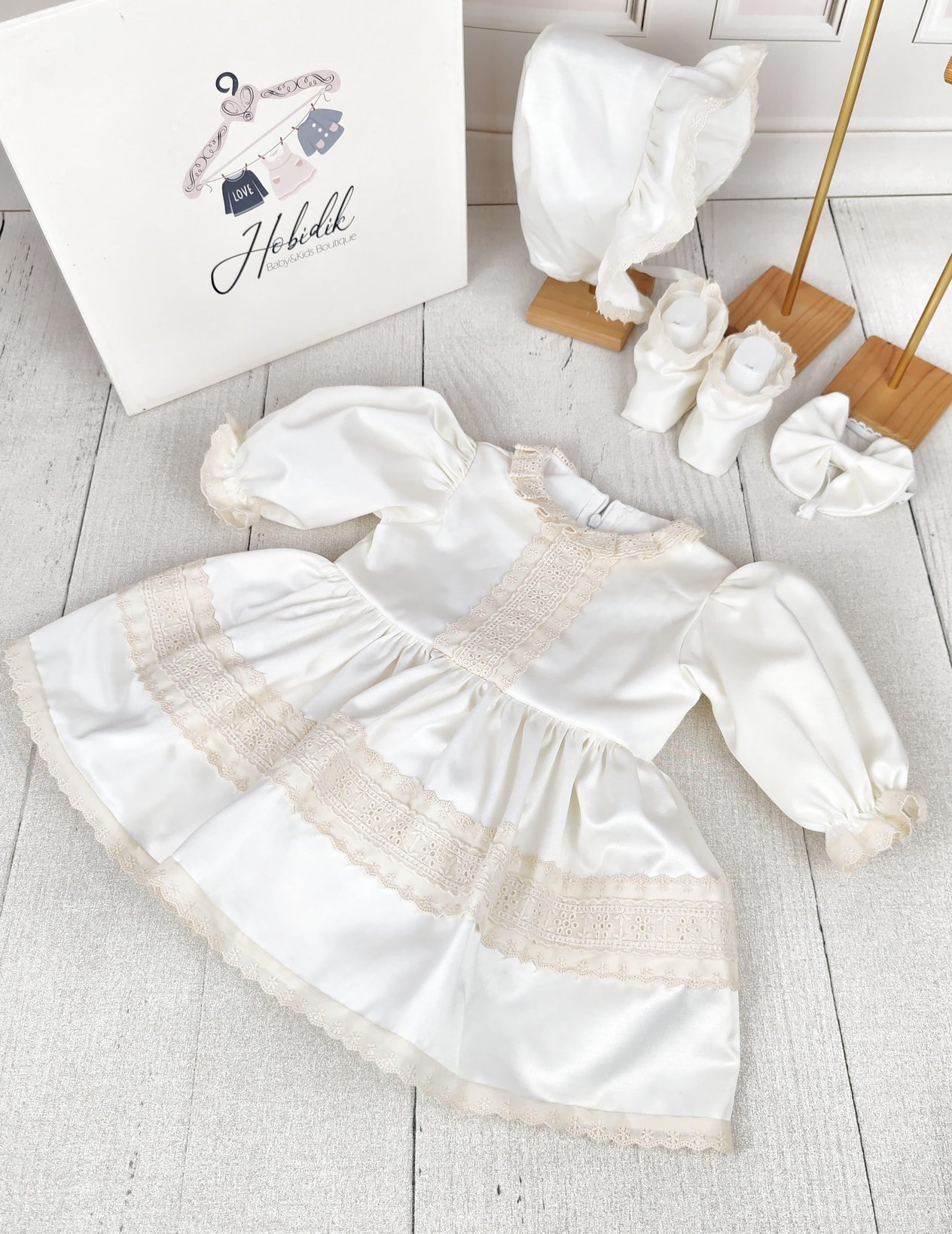 Kız Bebek  Vintage Dantel Elbise Set 
