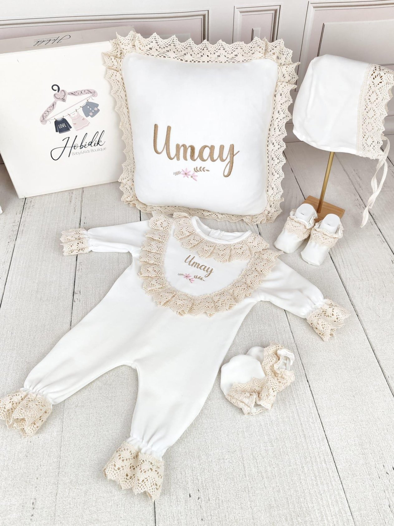 Krem Yaka Dantel Tulum Set