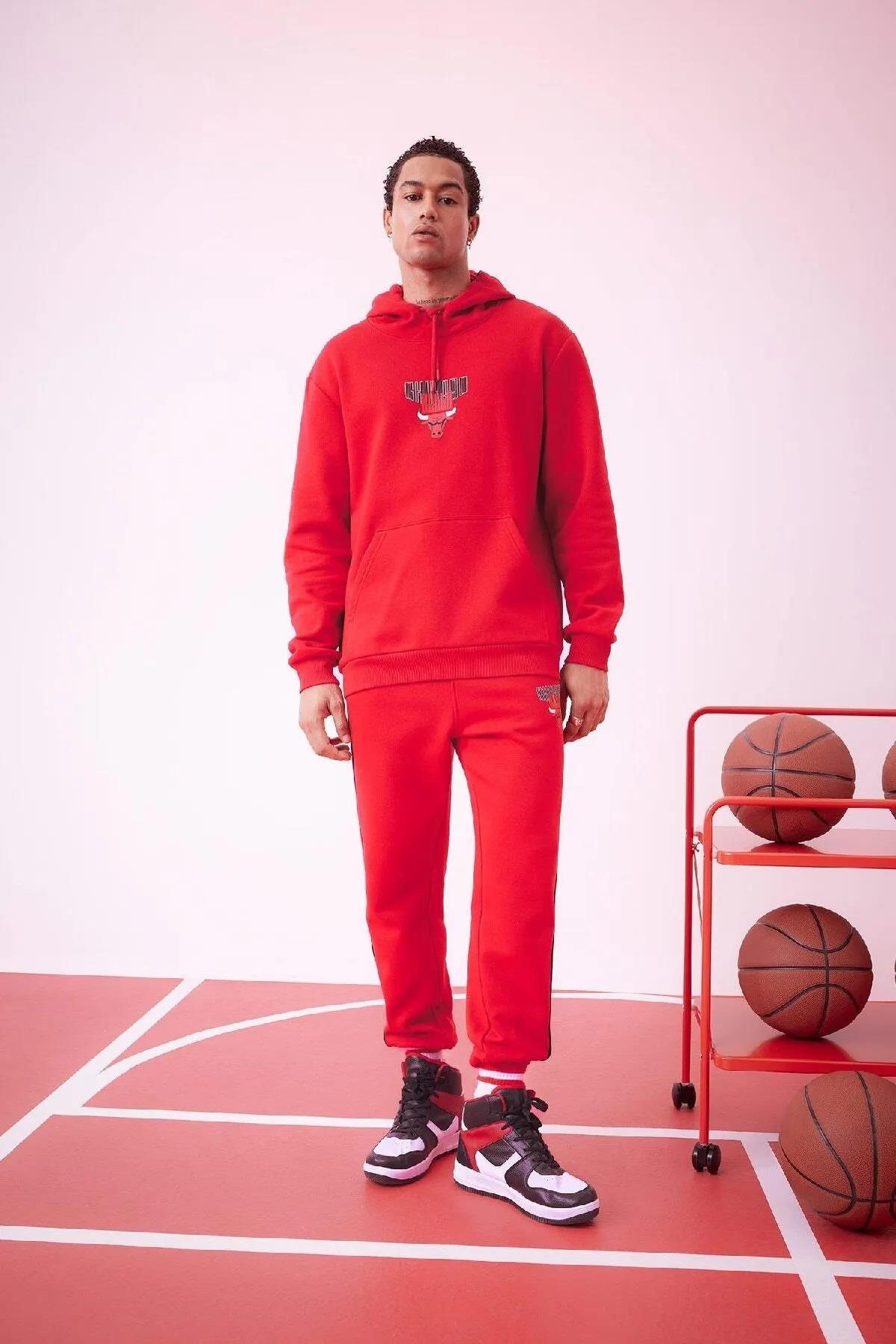 Sweat Shirt