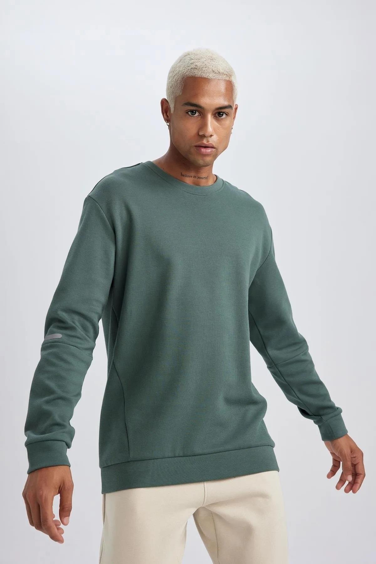 Sweat Shirt