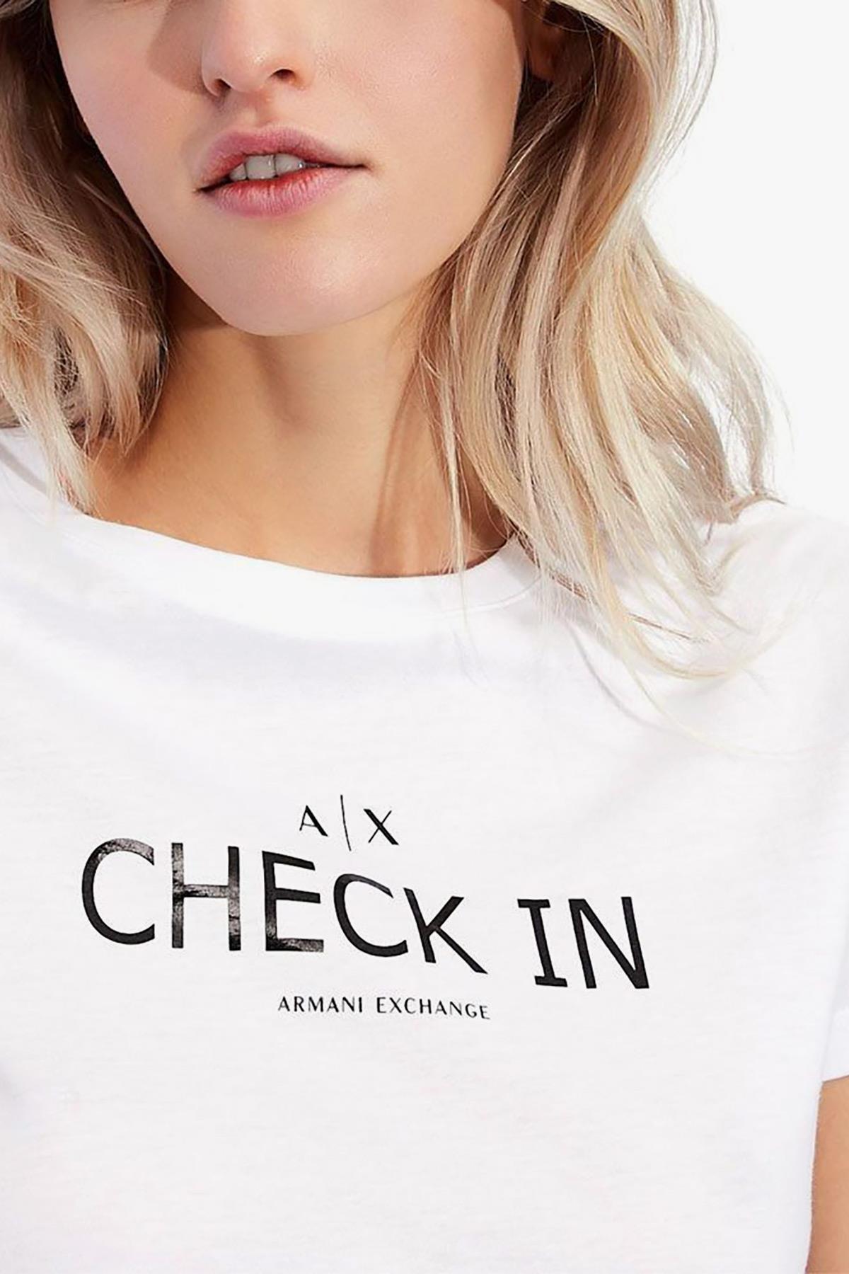 Armani Exchange Beyaz Check In Logo Kadın T-Shirt