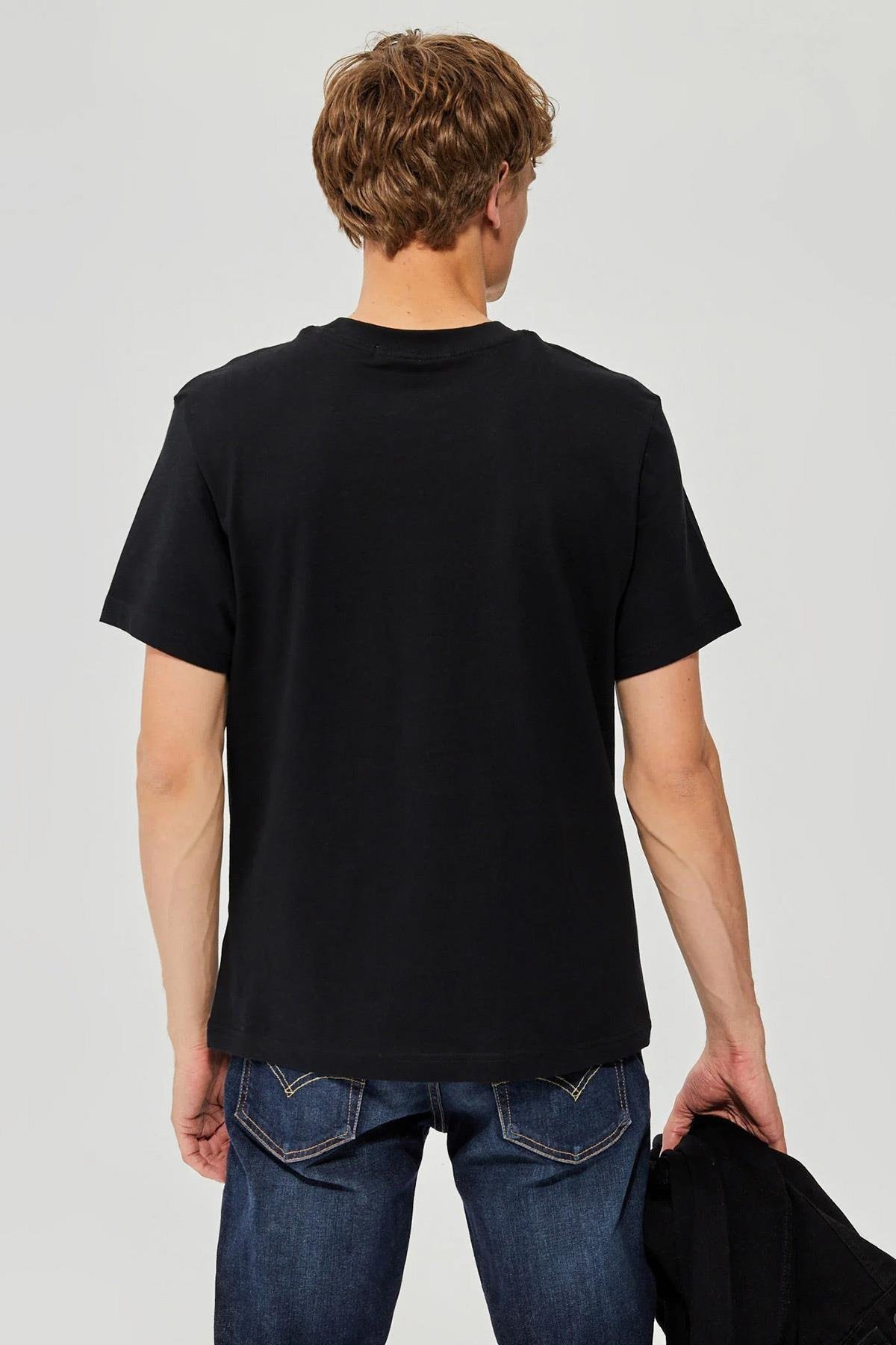 Calvin Klein Erkek T-Shirt Monologo Black Archival J30J321723 CK
