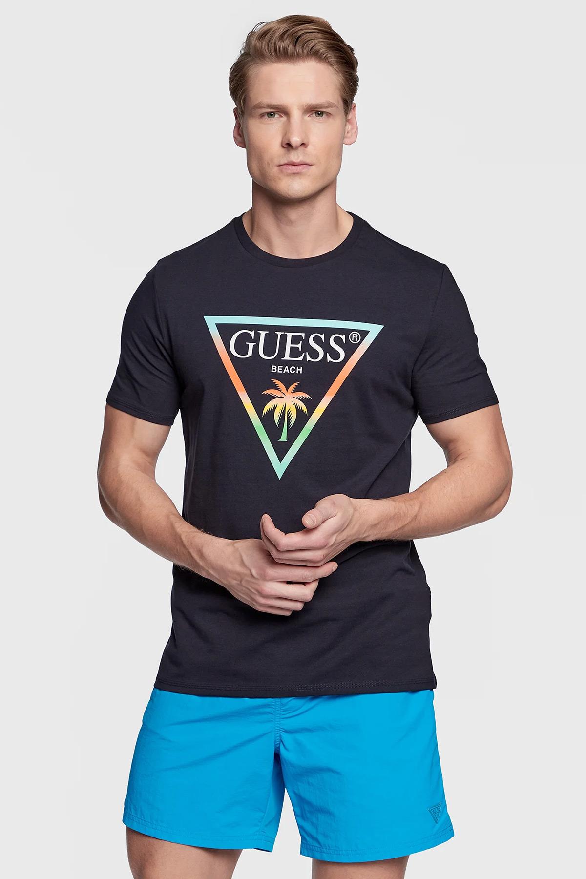 Guess Erkek Büyük Üçgen Logo Slim Fit T-Shirt F3GI02-J1314